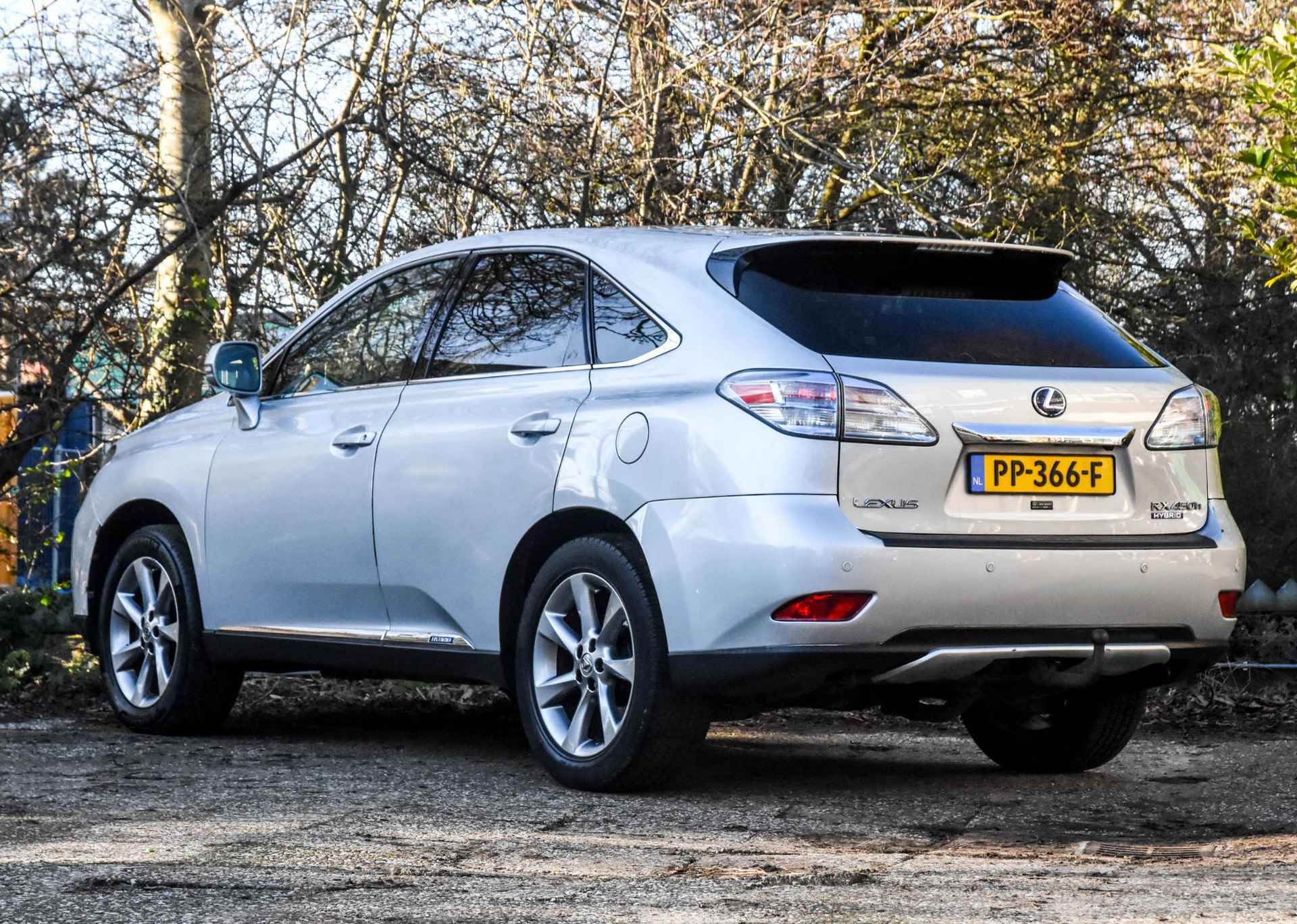 Lexus RX 450h 4WD President automaat / hybride V6 / camera / leer / panoramadak / cruise control / trekhaak /navi / parkeersensoren / 19 inch LM-velgen / - 42/43