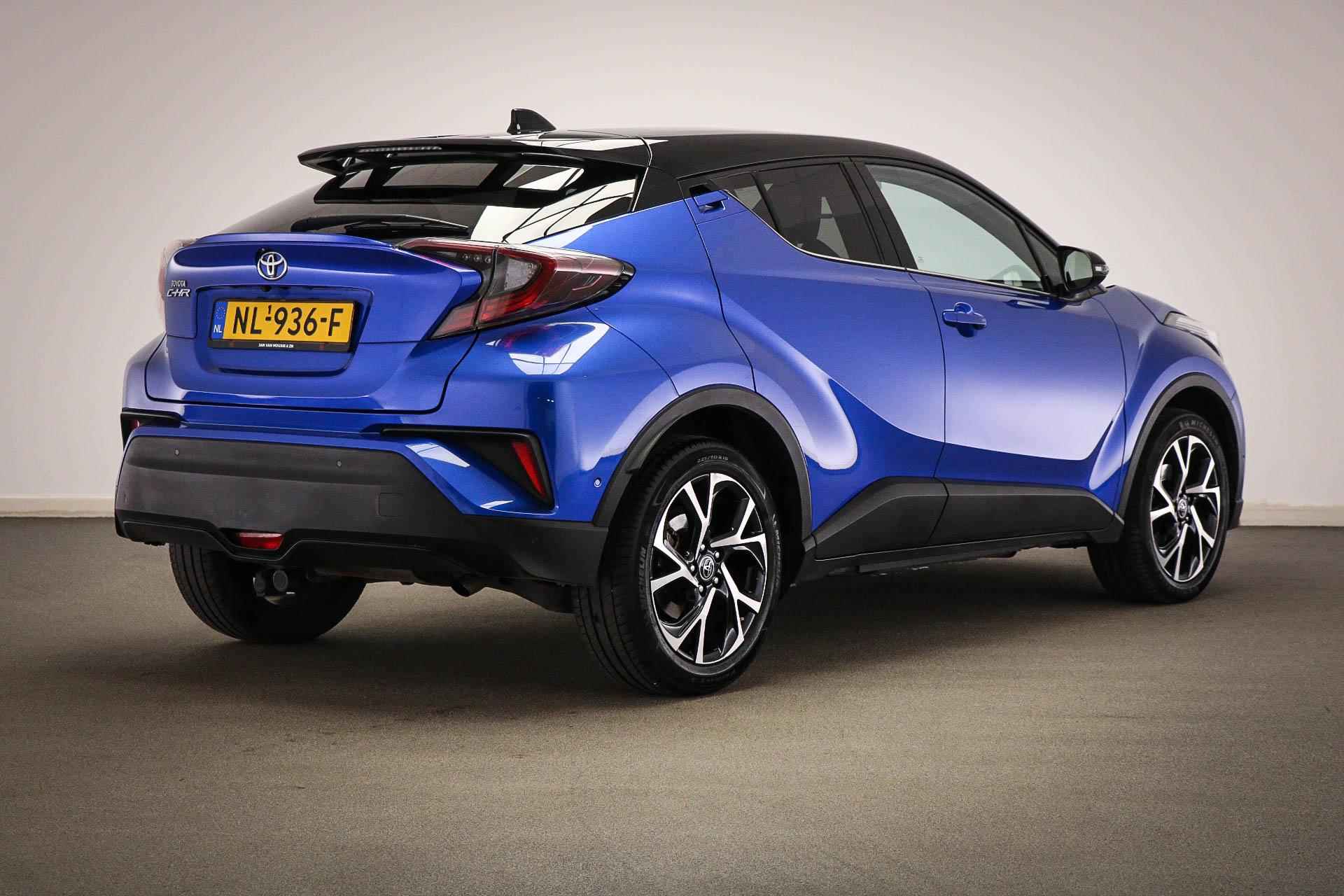 Toyota C-HR 1.2 Bi-Tone Plus | JBL DAB | STUURVERWARMING | CAMERA | TREKHAAK AFNEEMBAAR - 2/54