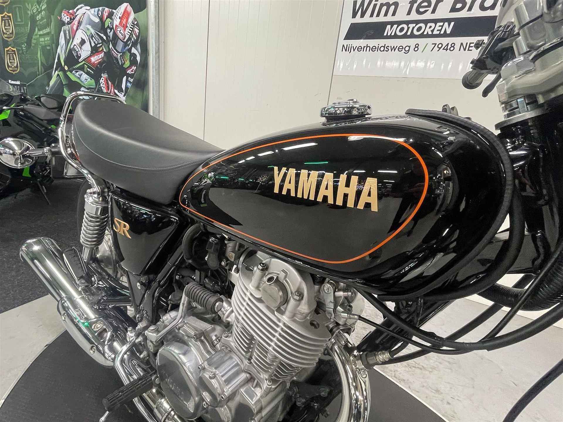 Yamaha SR 400 - 2017 - 15/20