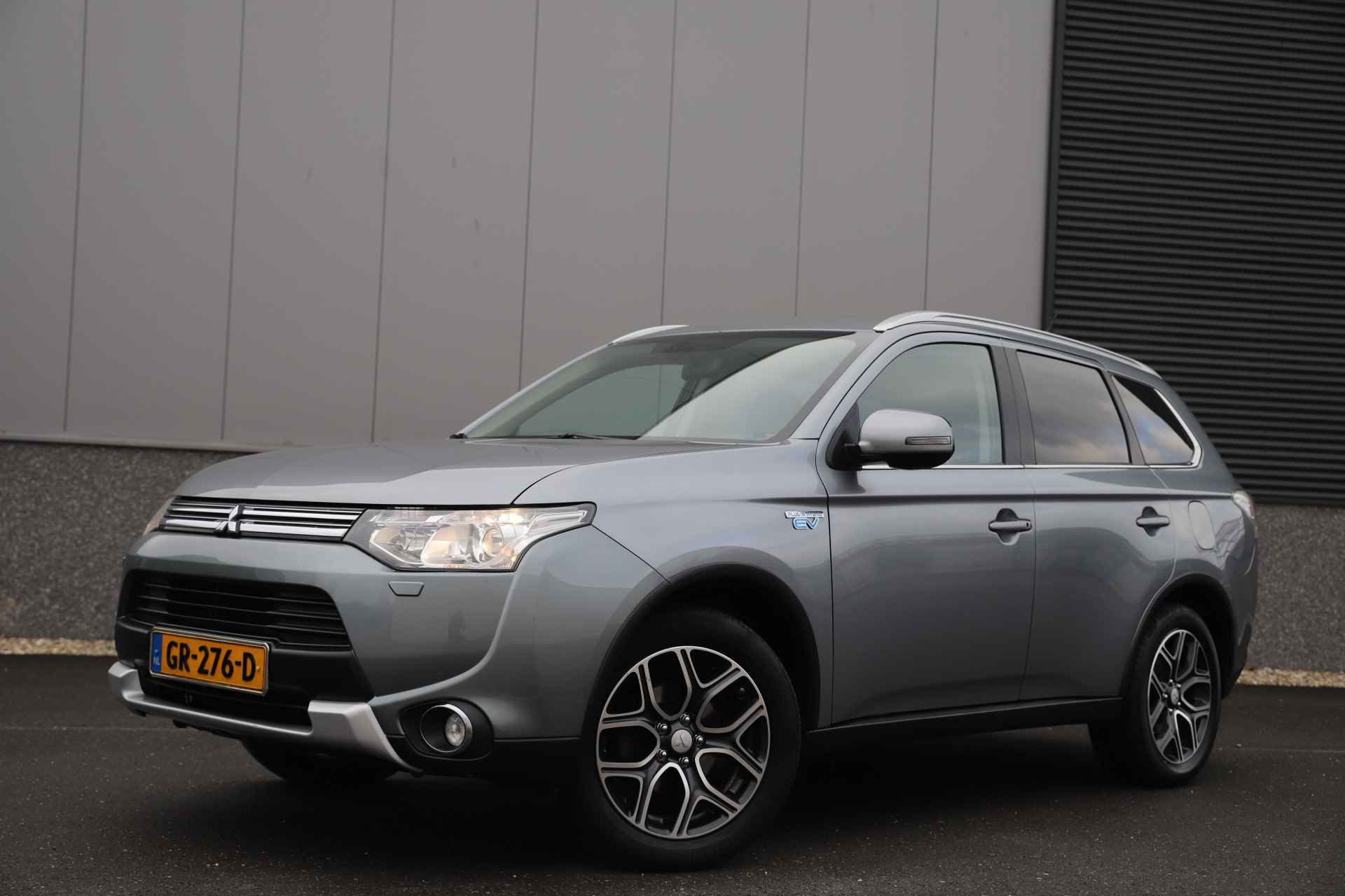 Mitsubishi Outlander 2.0 PHEV 4WD Instyle X-Line/ Sunroof/Trekhaak/Leder/Cruise/18" - 5/41