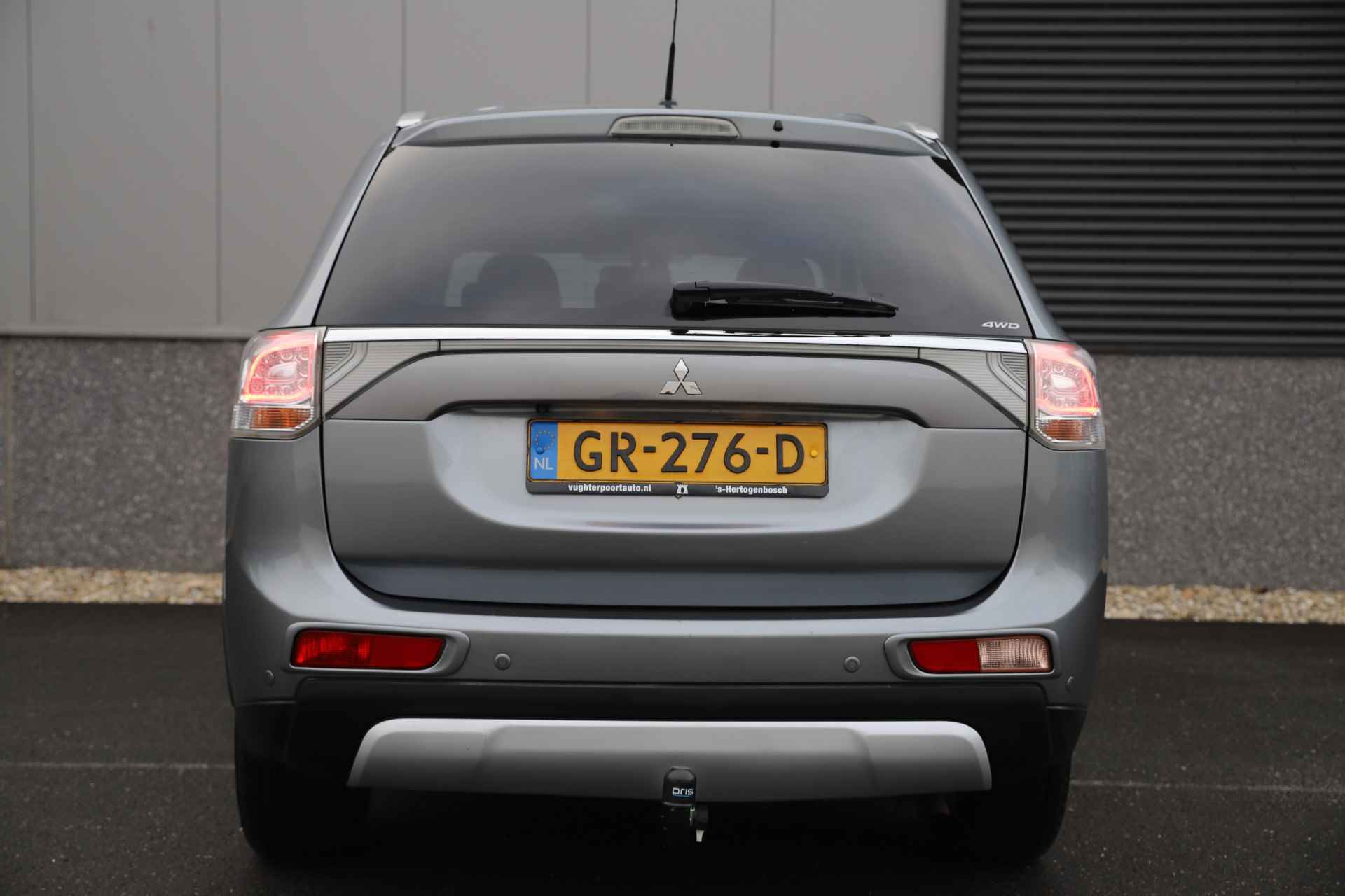 Mitsubishi Outlander 2.0 PHEV 4WD Instyle X-Line/ Sunroof/Trekhaak/Leder/Cruise/18" - 39/41