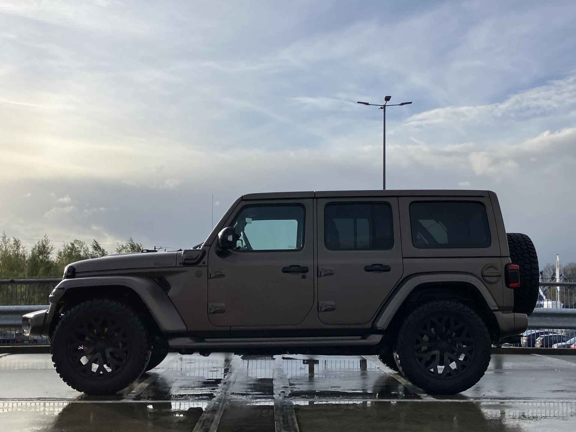 Jeep Wrangler BRUTE 4xe 380 Sahara / Trekhaak / 20" - 5/52