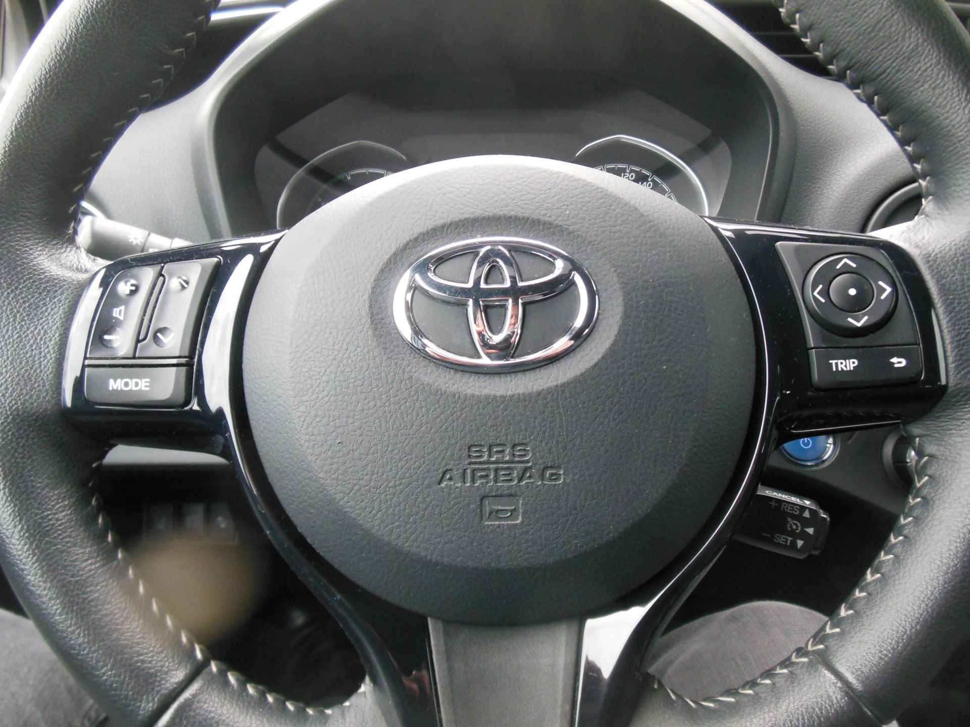 Toyota Yaris 1.5 Hybrid Energy Plus 12 maanden Bovag garantie - 16/22