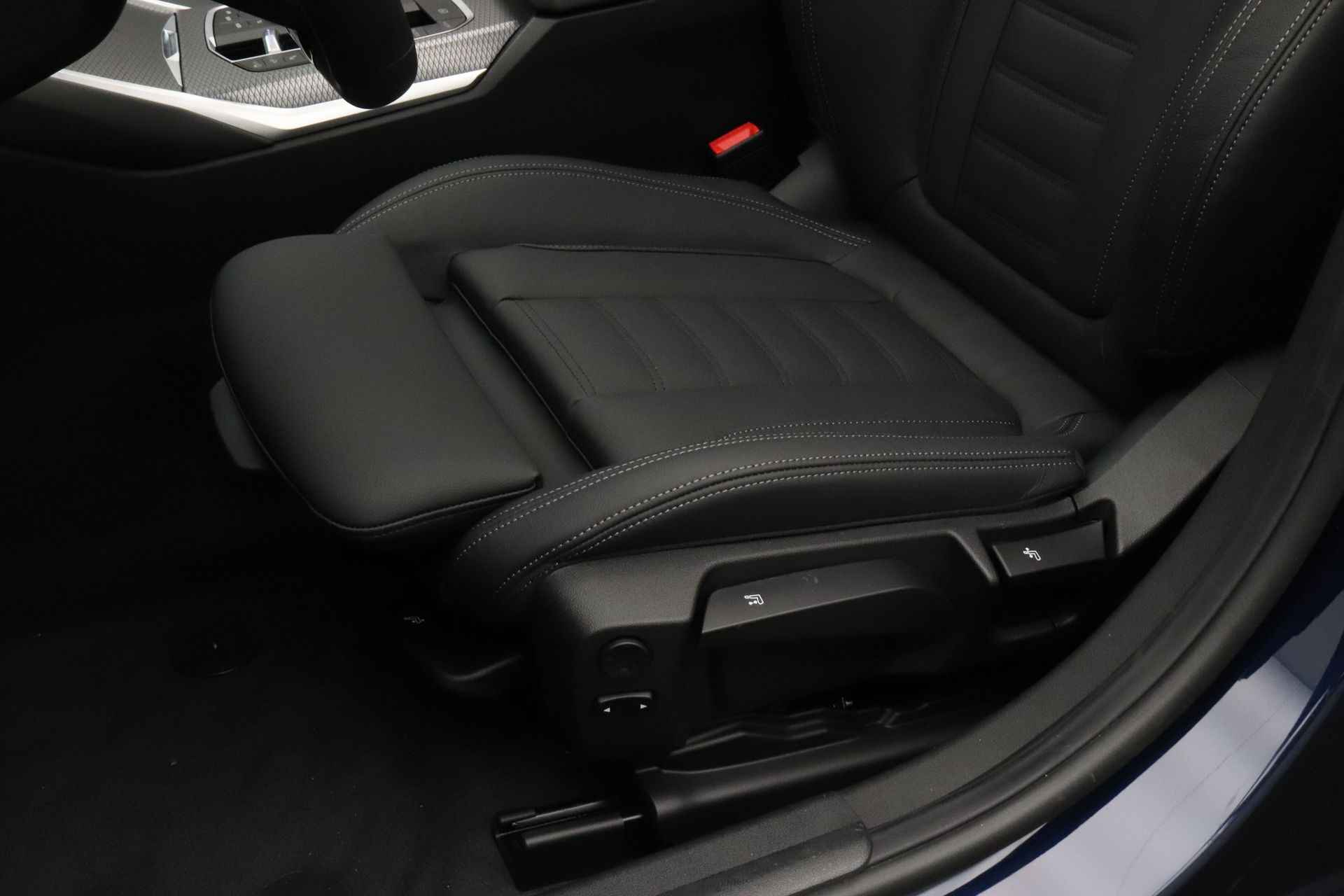 BMW 3 Serie 330e Touring M SPORT | INNOVATION PACK | COMFORT PACK | ADAPT. LED - 17/29