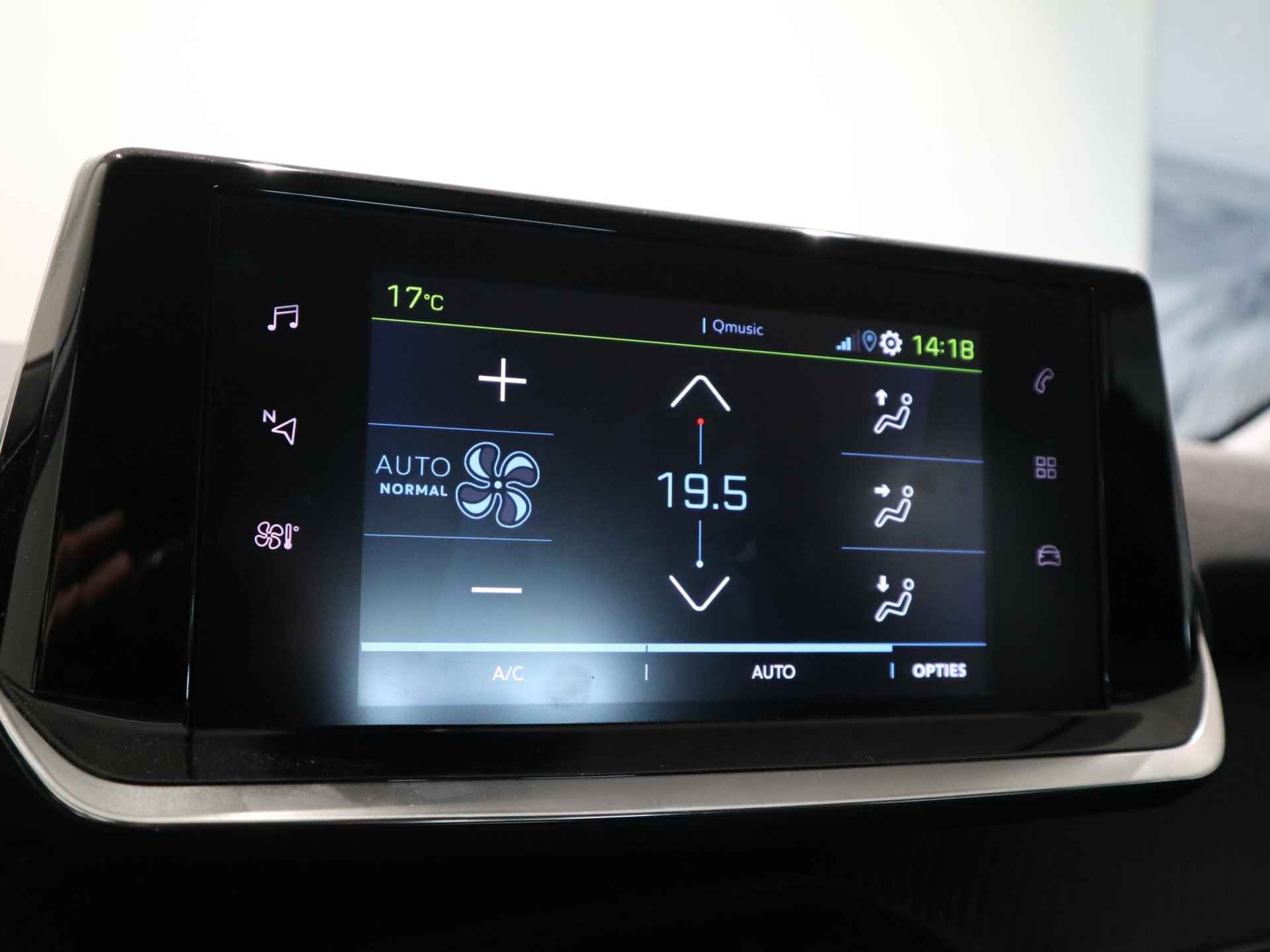 Peugeot e-208 EV Active - APPLE CARPLAY/ ANDROID AUTO - CRUISE CONTROL - CLIMATE CONTROL - 13/31