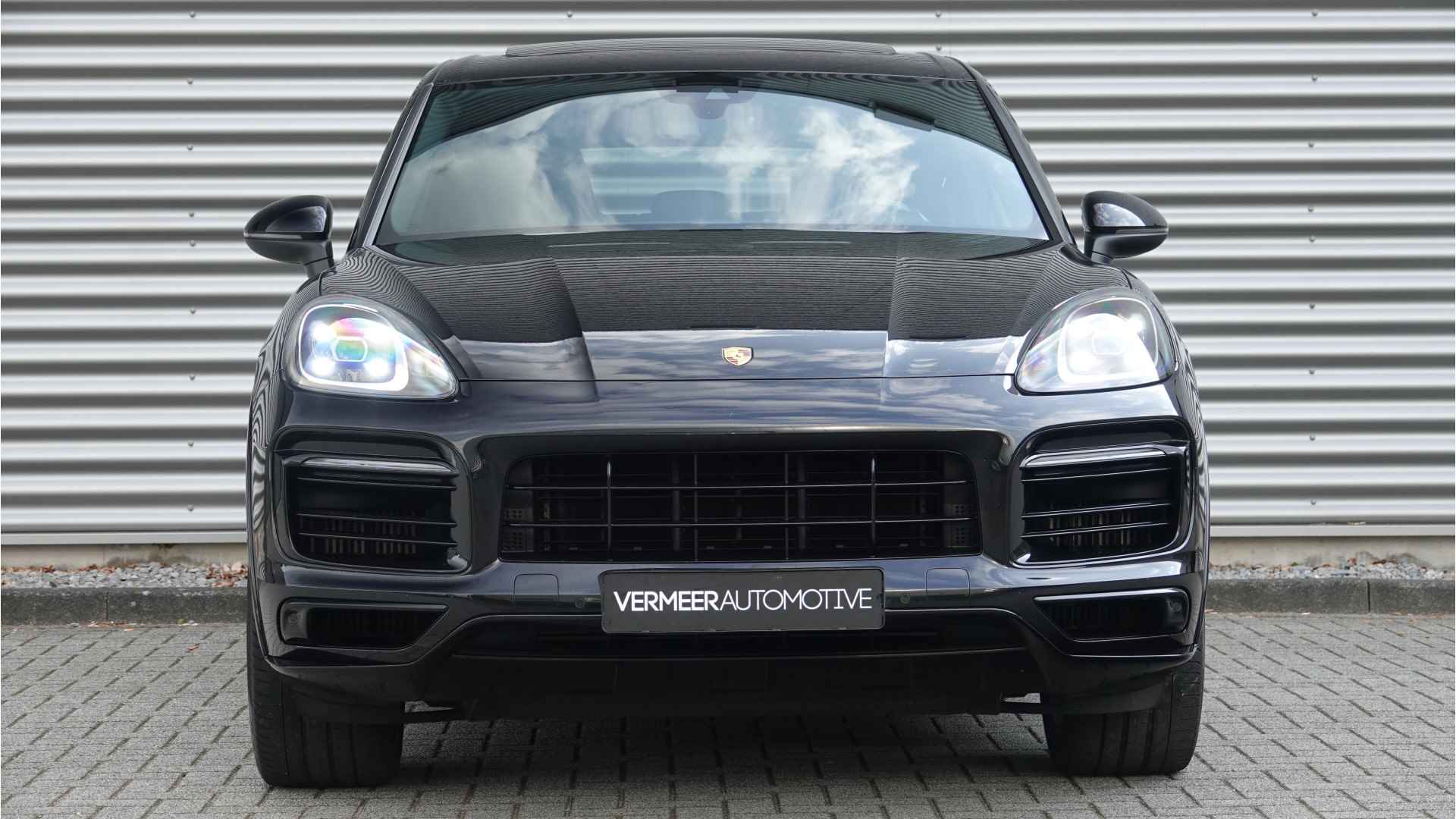 Porsche Cayenne 3.0 E-Hybrid | Sportuitlaat Zwart | Panoramadak | Soft Close | Sportdesign | Achterasbesturing | - 6/26