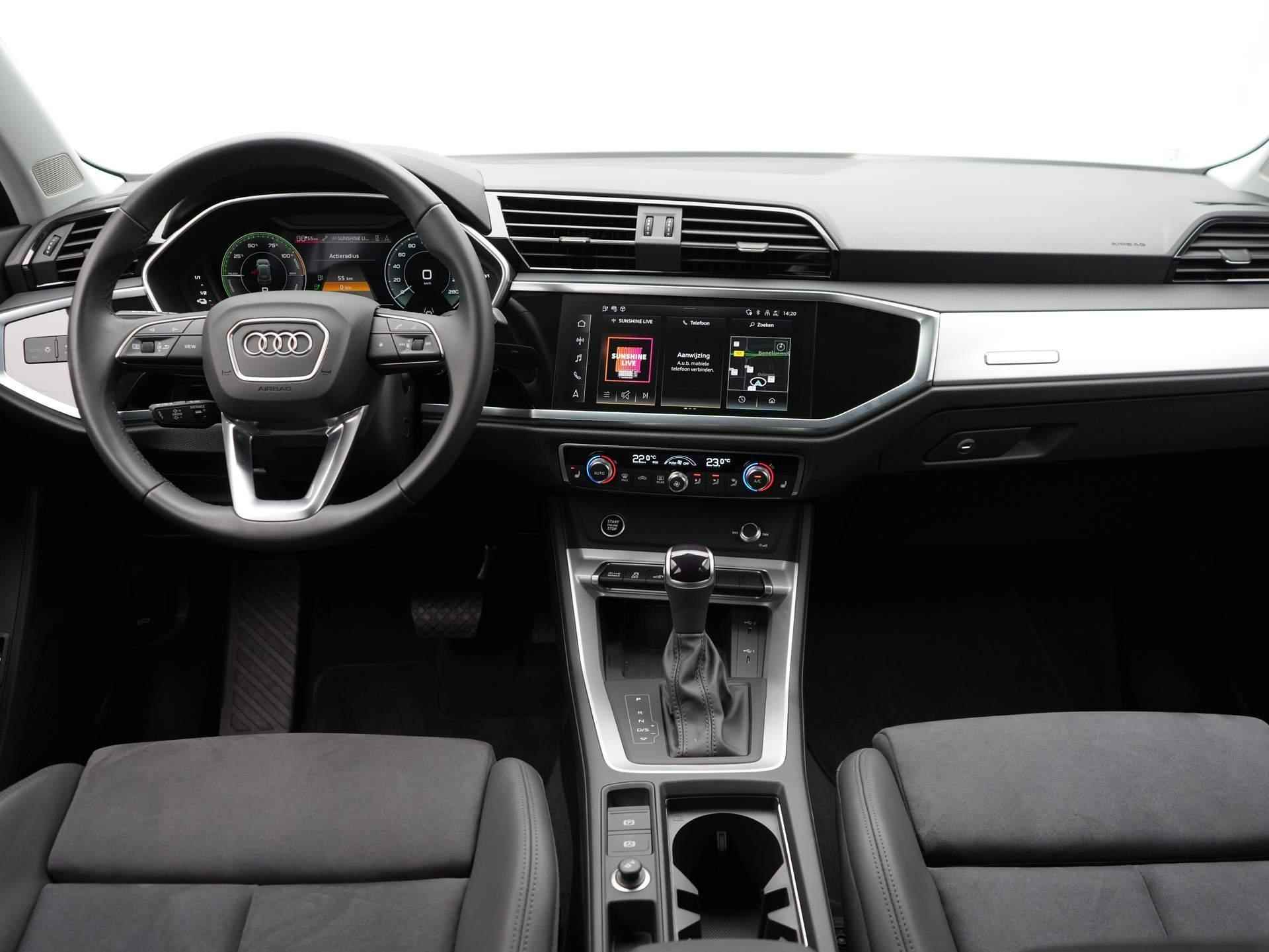 Audi Q3 45 TFSI e S edition S-Line | Navi | Clima | Adaptive Cruise | LED | 20" | Trekhaak (Zwenkbaar) - 12/56