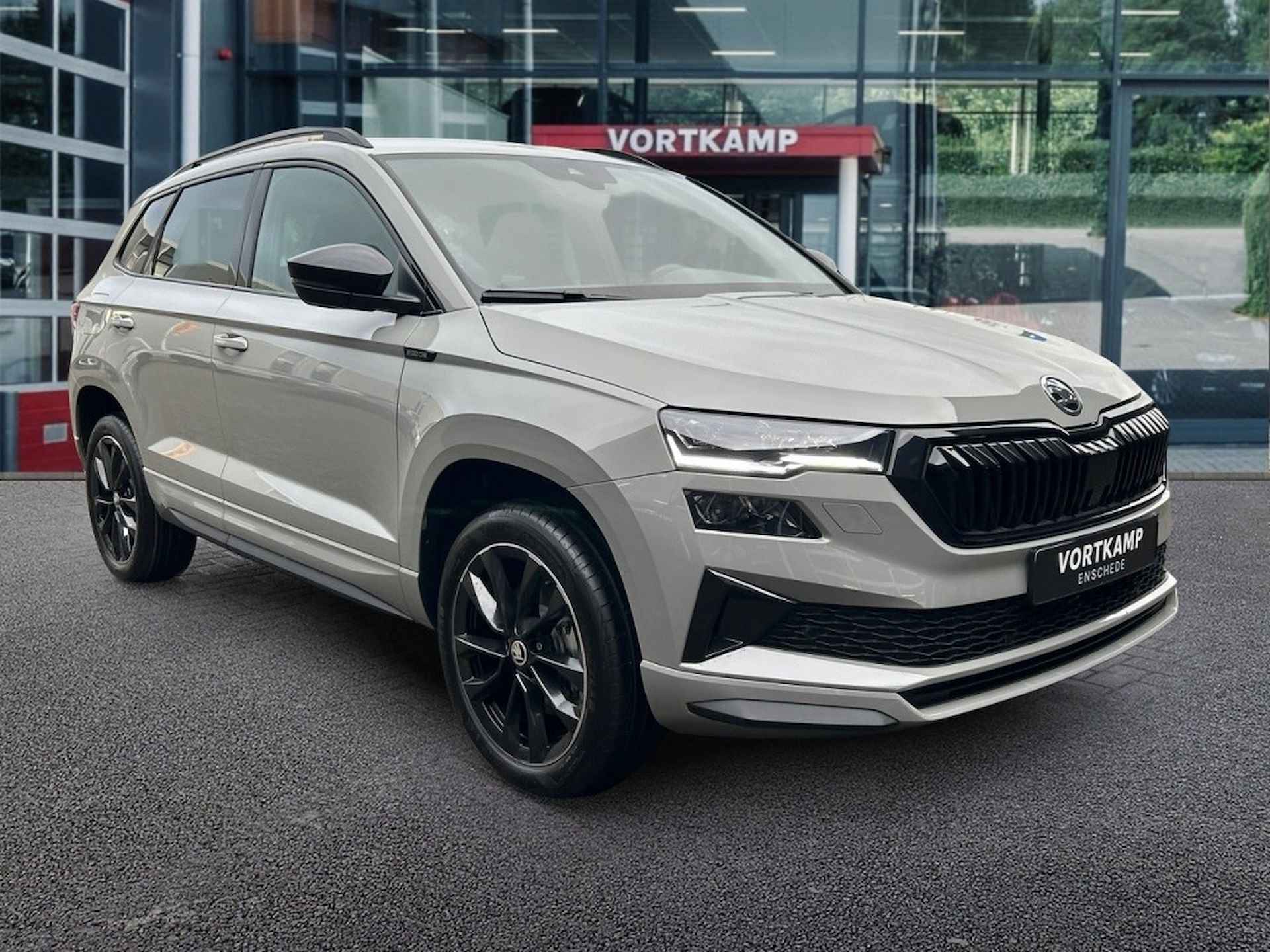 SKODA Karoq 1.5 TSI DSG SPORTLINE TREKHAAK/CAMERA/ACC/STUUR-STOELVERW - 3/28