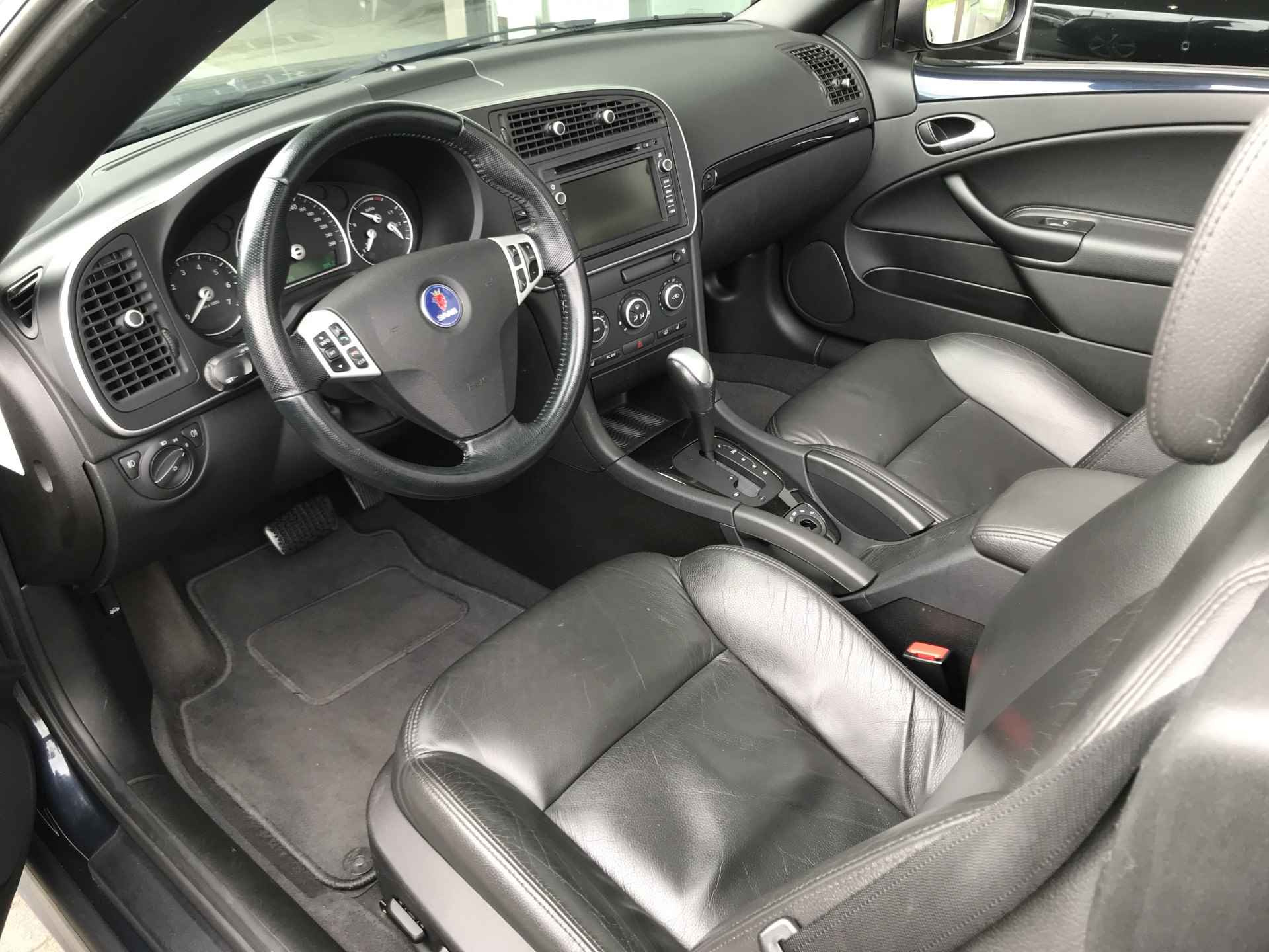 Saab 9-3 Cabrio 2.0t Vector TX Automaat | Rijklaar incl garantie | Navigatie Xenon Elektrisch bedienbare voorstoel - 9/36