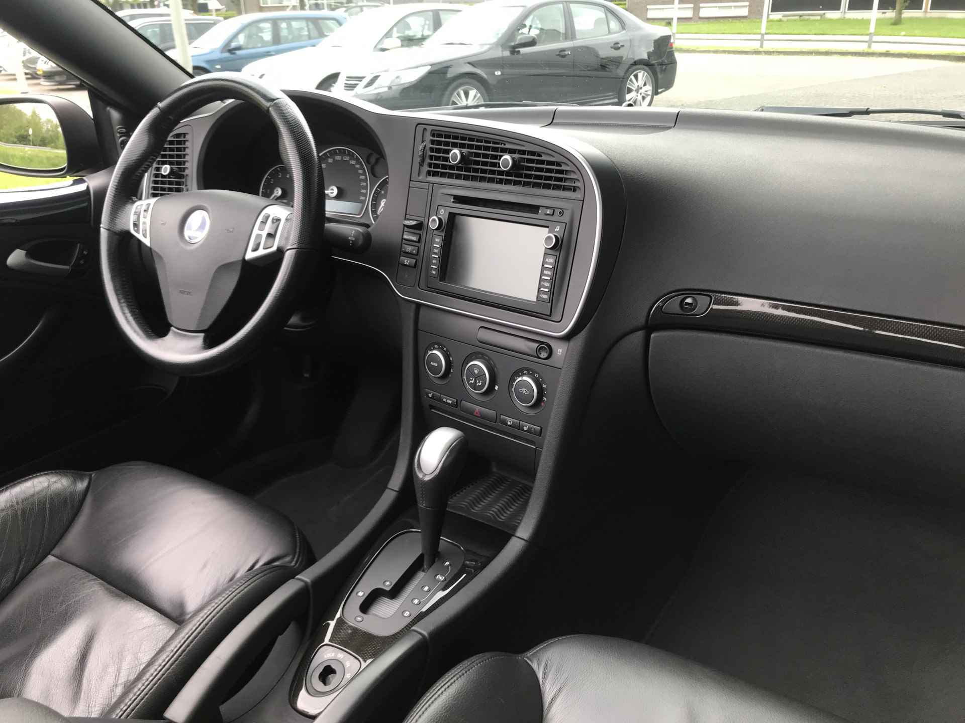 Saab 9-3 Cabrio 2.0t Vector TX Automaat | Rijklaar incl garantie | Navigatie Xenon Elektrisch bedienbare voorstoel - 11/36