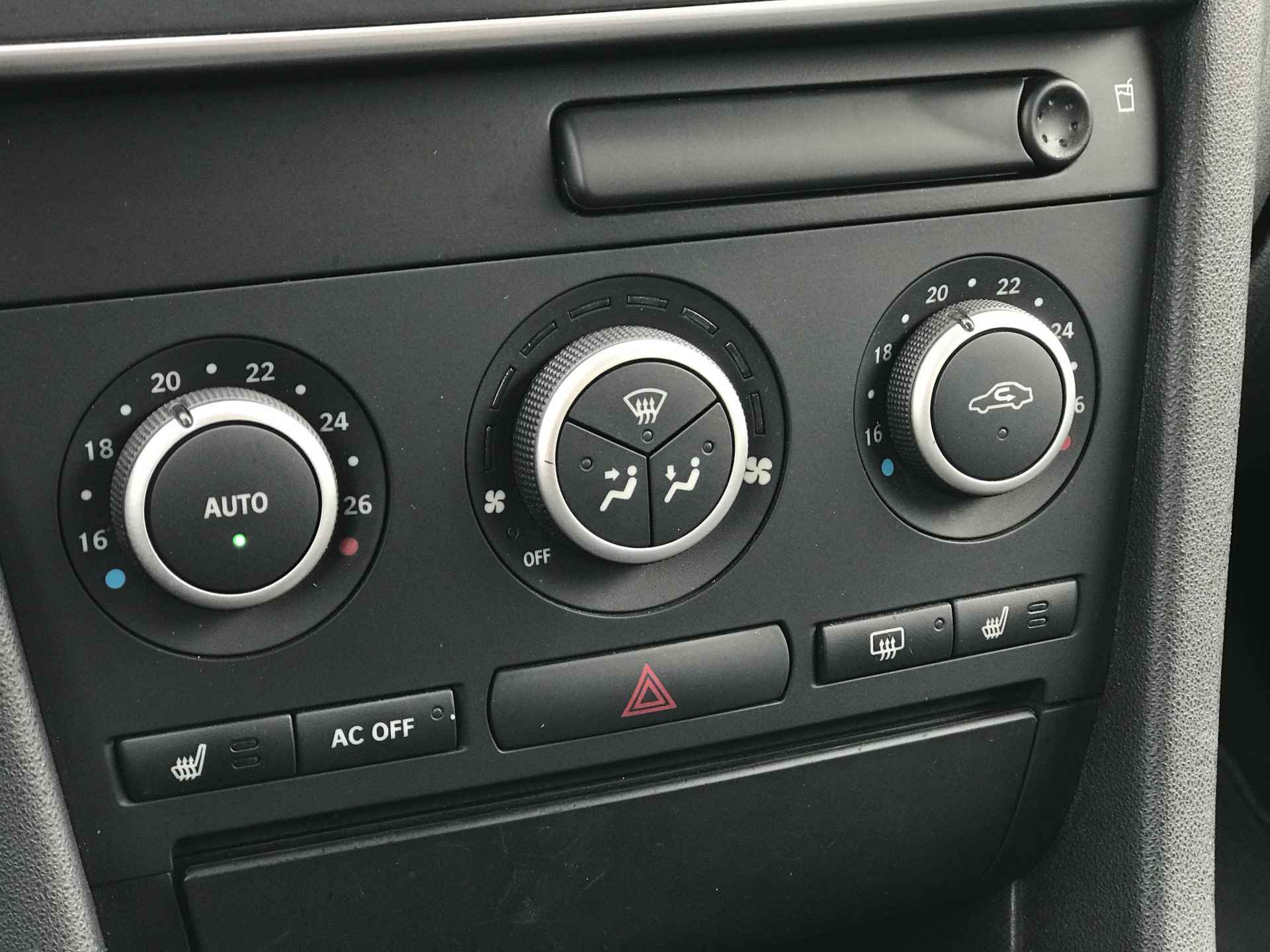 Saab 9-3 Cabrio 2.0t Vector TX Automaat | Rijklaar incl garantie | Navigatie Xenon Elektrisch bedienbare voorstoel - 19/36
