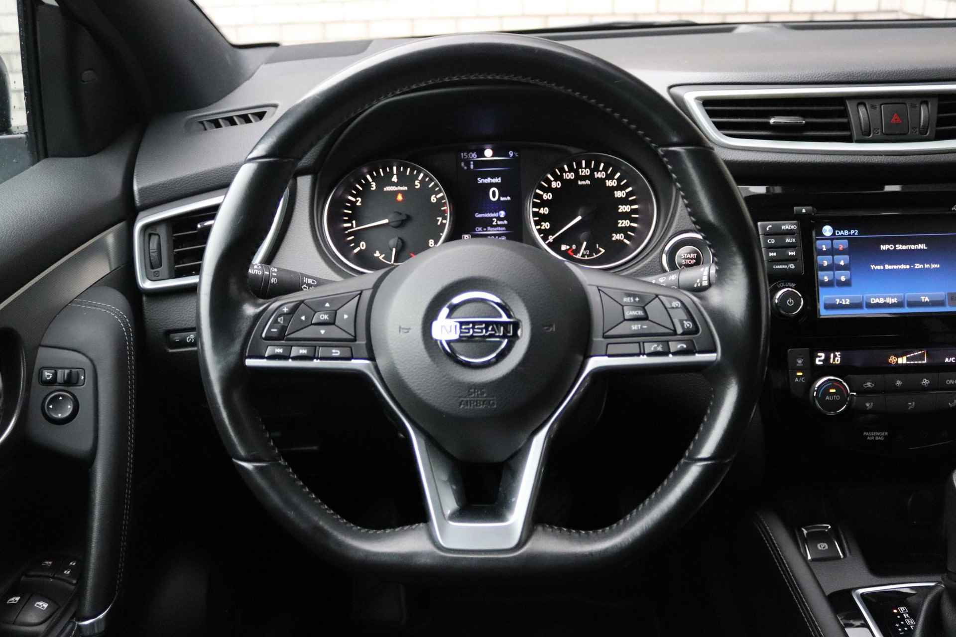 Nissan Qashqai 1.2 Tekna + | Panoramadak | Stoelverwarming | 360° Camera | BOSE Audiosysteem | - 25/39