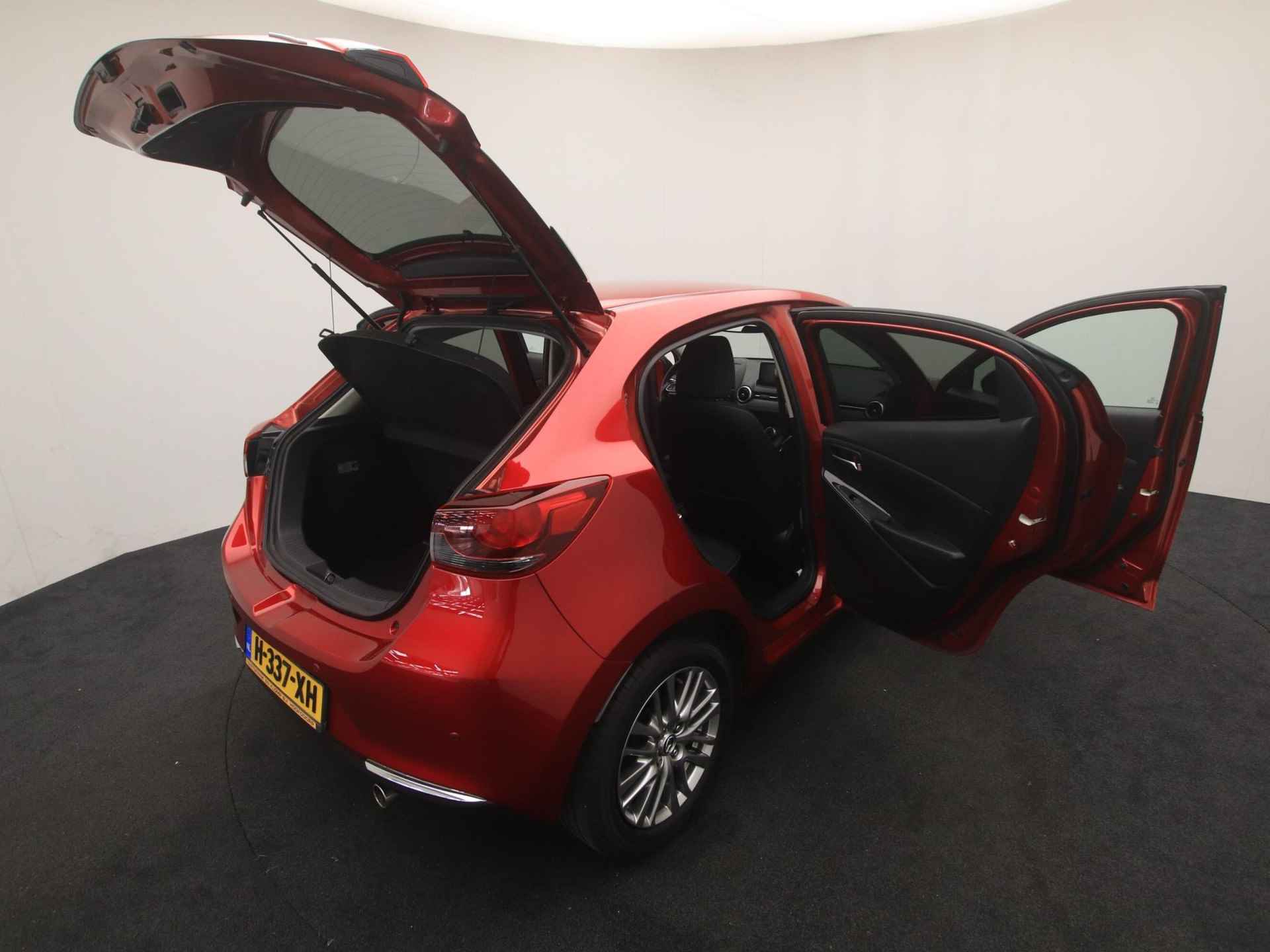 Mazda 2 1.5 Skyactiv-G Luxury i-Activesense : dealer onderhouden - 11/45