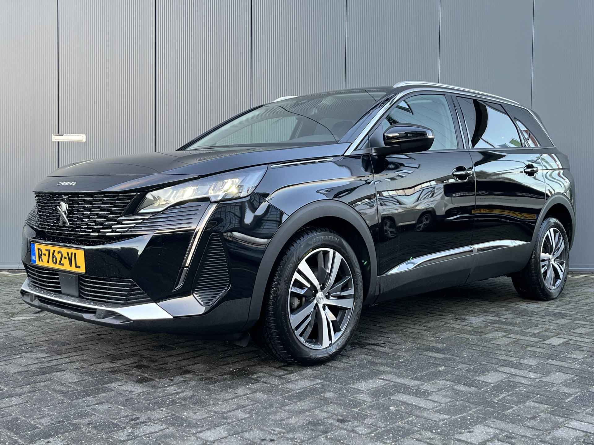 Peugeot 5008 1.2 130pk 7-Zits Allure Automaat | Led | Leder | Camera | Climate | Keyless | NL. Auto | Navigatie | 18" Lichtmetaal | Cruisecon - 2/34