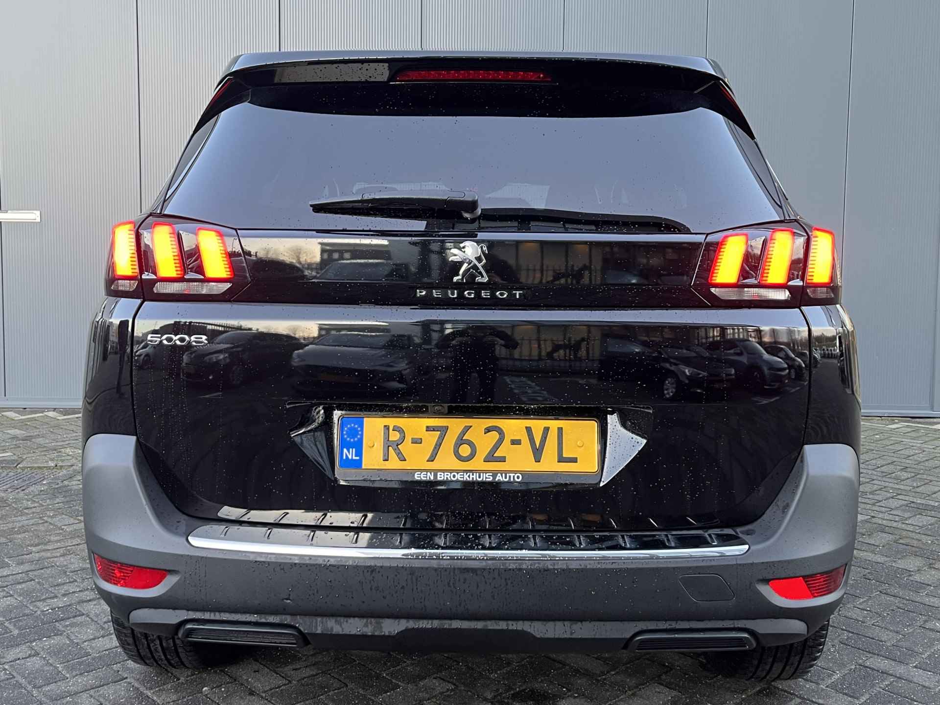 Peugeot 5008 1.2 130pk 7-Zits Allure Automaat | Led | Leder | Camera | Climate | Keyless | NL. Auto | Navigatie | 18" Lichtmetaal | Cruisecon - 6/34