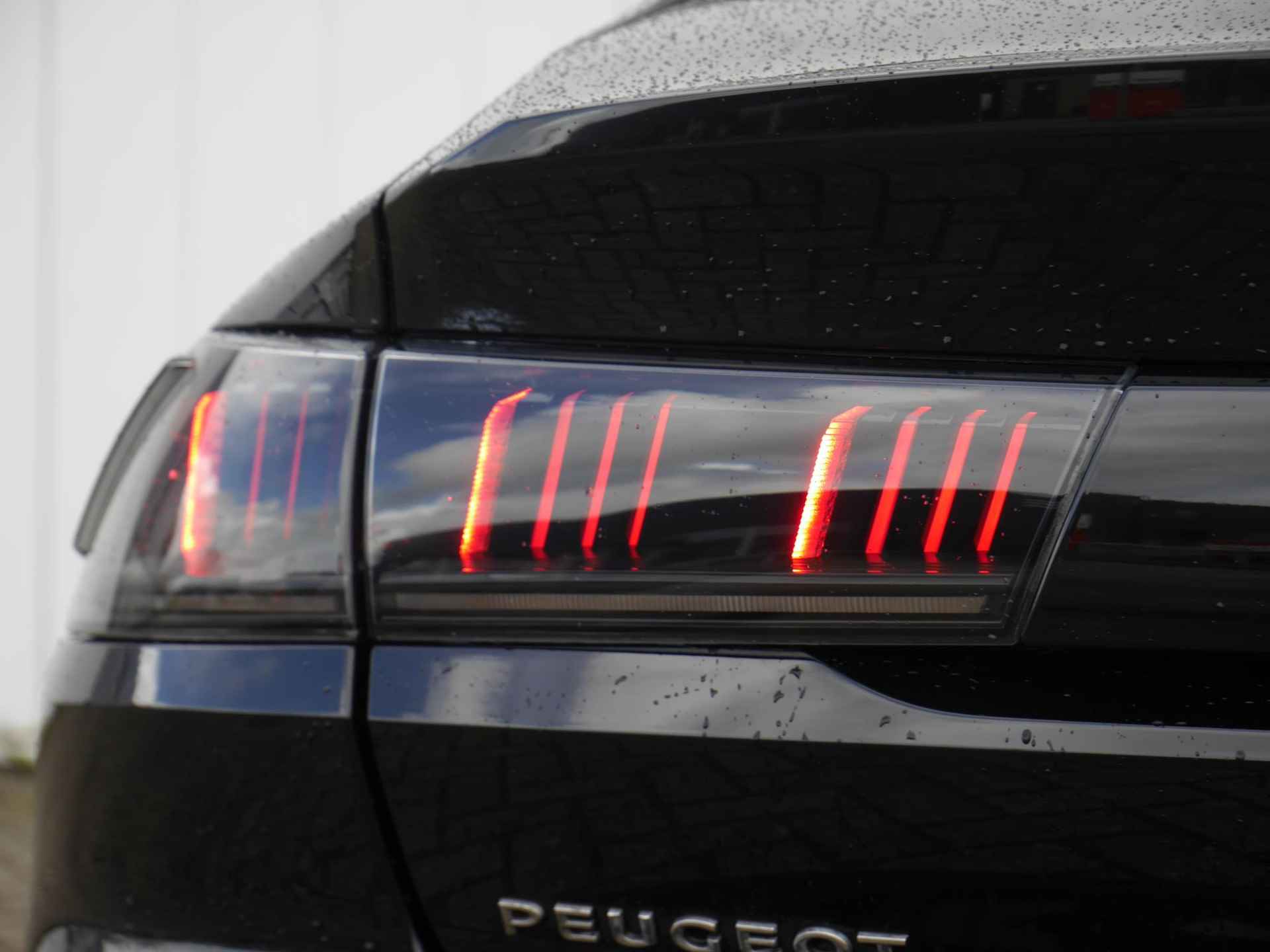 Peugeot 508 1.5 BlueHDI GT-Line 130 Pk | Trekhaak | Navigatie | Focal Hi-Fi | Electrische Achterklep | Stoelverwarming | Adaptieve Cruise Control | Climate Control - 19/57