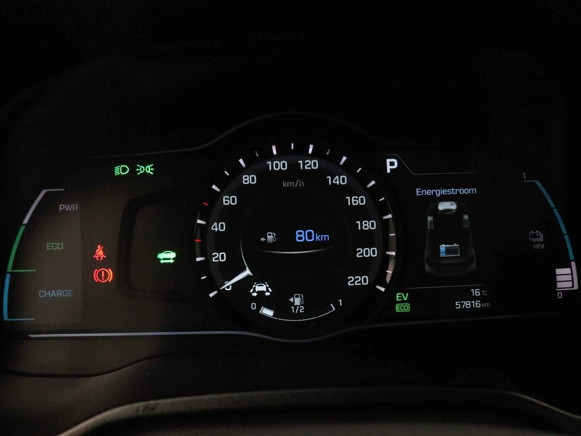 Hyundai IONIQ 1.6 GDi PHEV Comfort - Plus Automaat / Plugin Hybride / Navigatie / Android Auto/Apple Carplay / Cruise Control Adaptief / Climate Control / Draadloze Telefoonlader / Krell Audiosysteem / Stoelverwarming / Stuurverwarming / DAB - 16/79