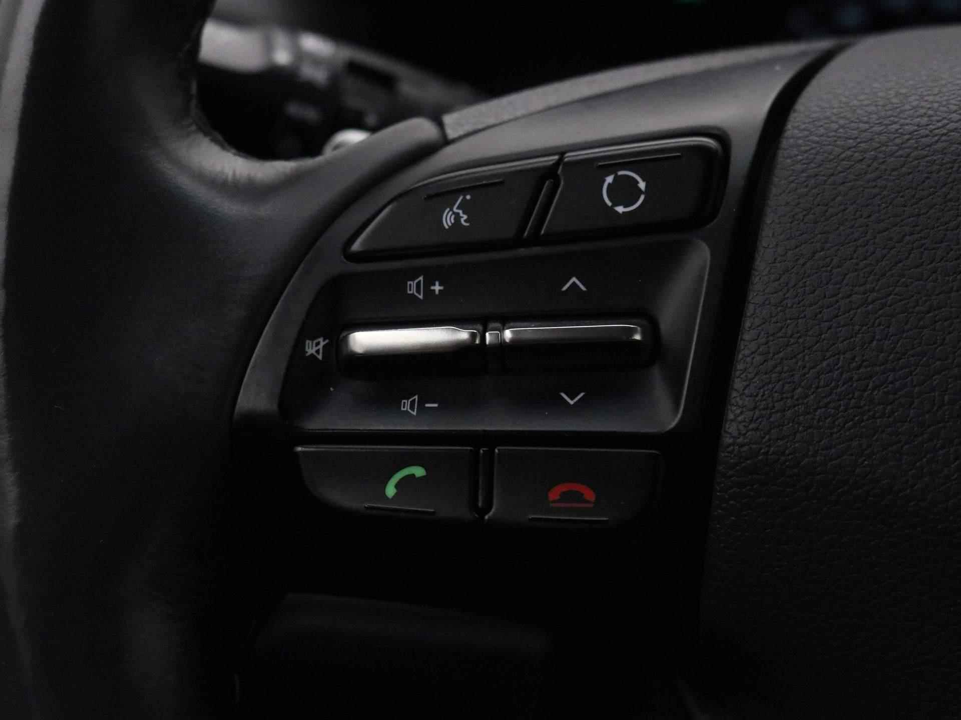 Hyundai IONIQ 1.6 GDi PHEV Comfort - Plus Automaat / Plugin Hybride / Navigatie / Android Auto/Apple Carplay / Cruise Control Adaptief / Climate Control / Draadloze Telefoonlader / Krell Audiosysteem / Stoelverwarming / Stuurverwarming / DAB - 46/79