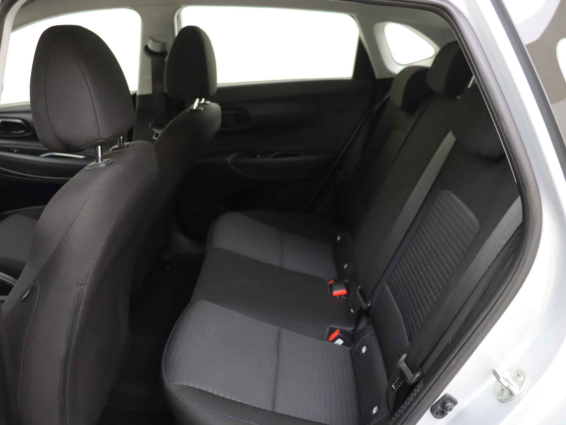 Hyundai i20 1.0 T-GDI Comfort 5 deurs | Navigatie by App | Airco | Parkeerhulp Achter MD - 13/39