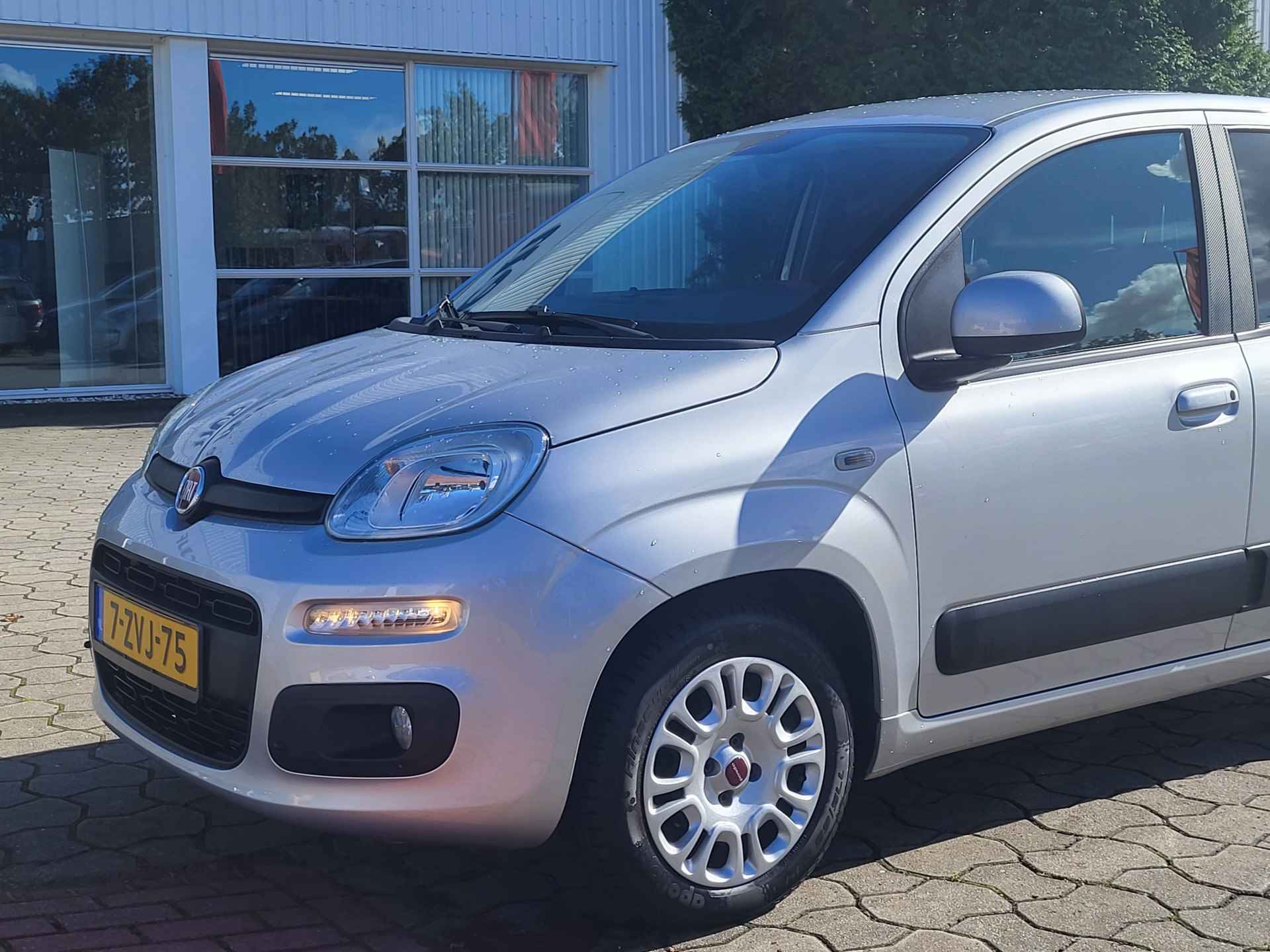 Fiat Panda 0.9 TwinAir Lounge, Airco, PDC, Rijklaar met beurt & garantie! - 25/29