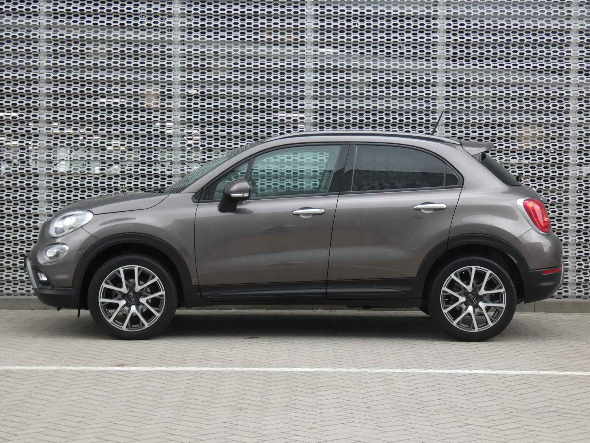 Fiat 500X 1.4 Turbo 140PK MultiAir Lounge Automaat Navigatie | Stoel- en Stuurverwarming | Climate Control | - 4/33