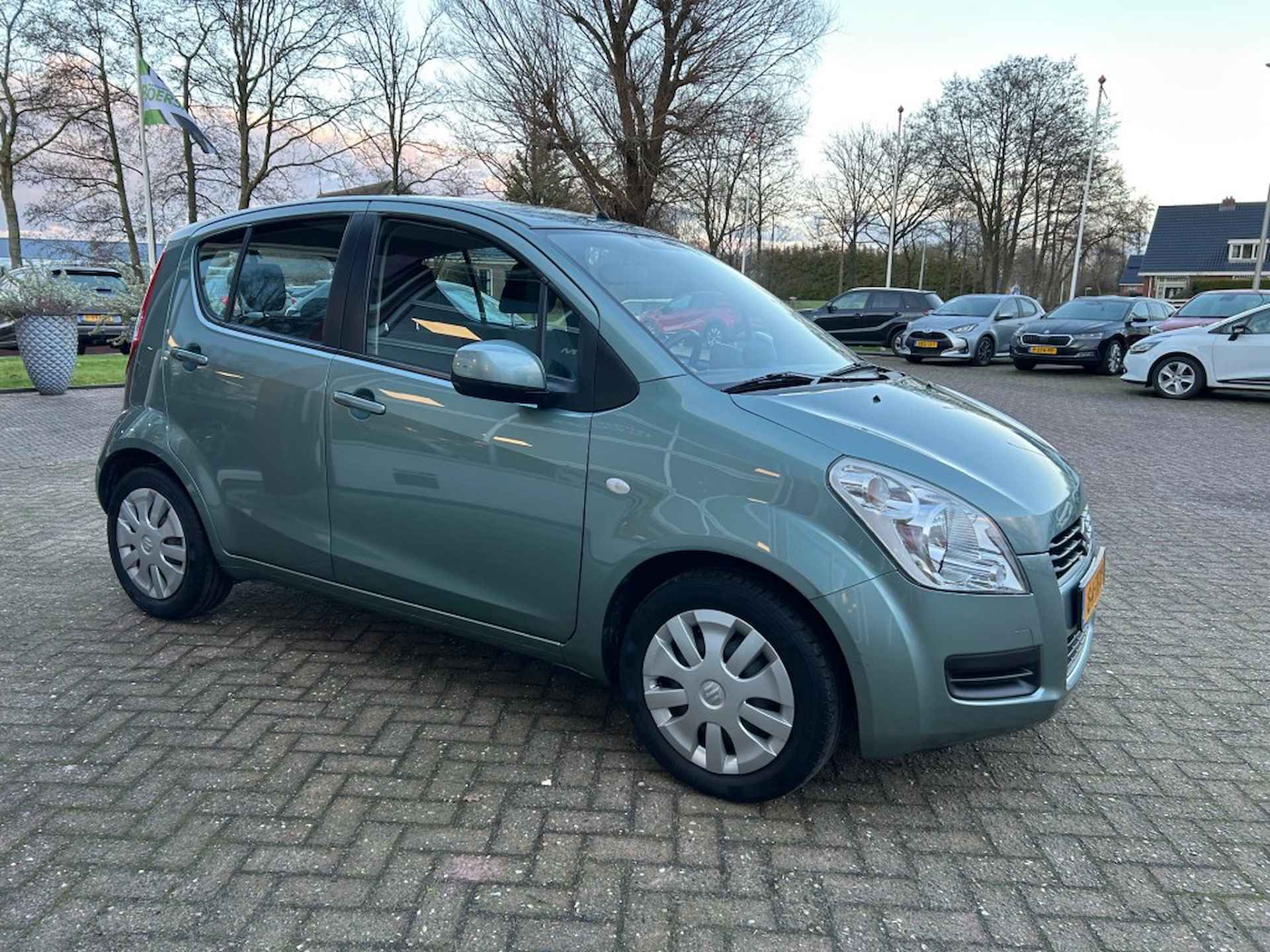 SUZUKI Splash 1.0 VVT COMFORT HOGE ZIT &amp; HOGE INSTAP PERFECTE STAAT!! - 17/35