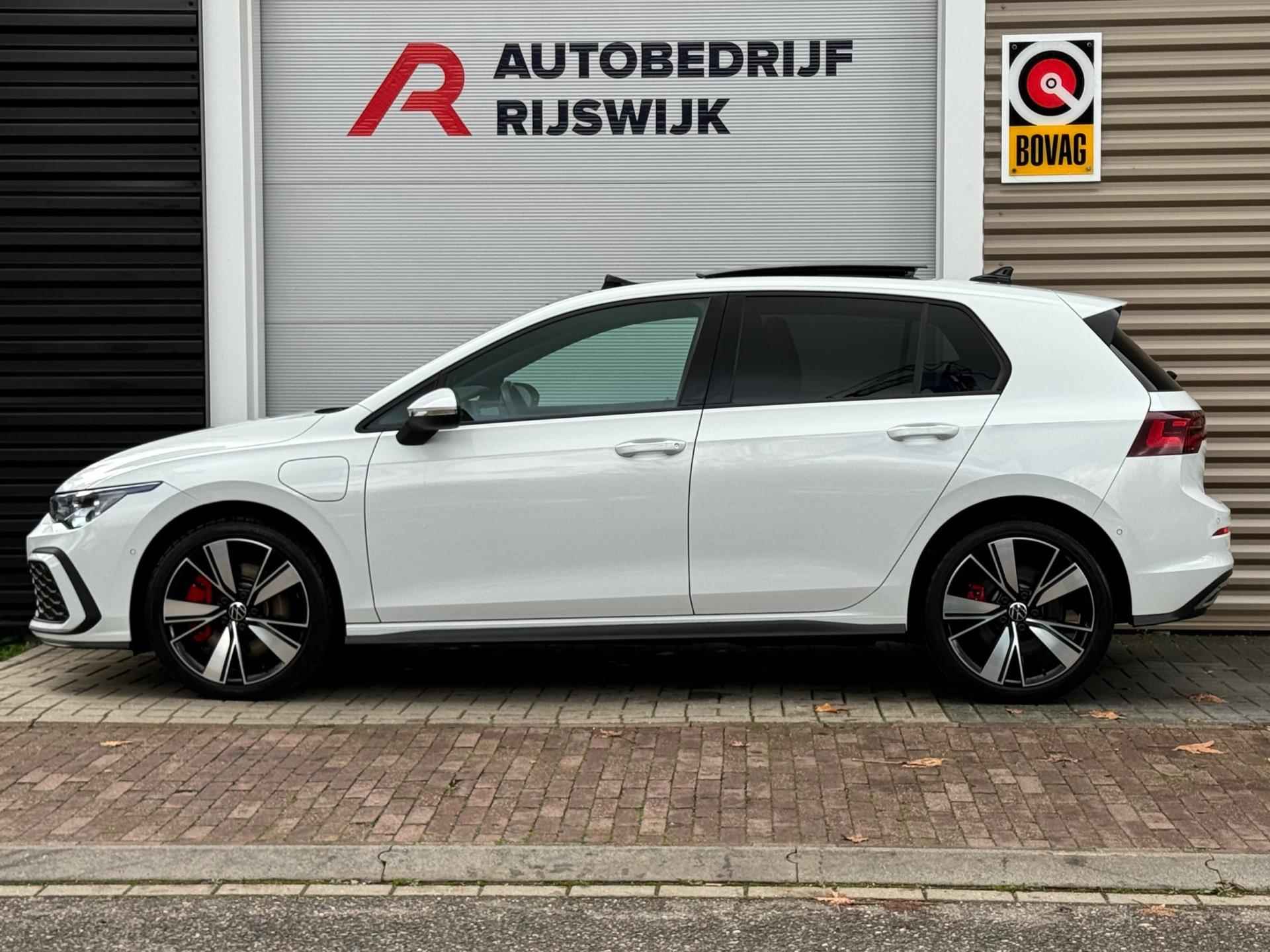 Volkswagen Golf 1.4 eHybrid GTE Pano/Matrix/Camera - 2/24