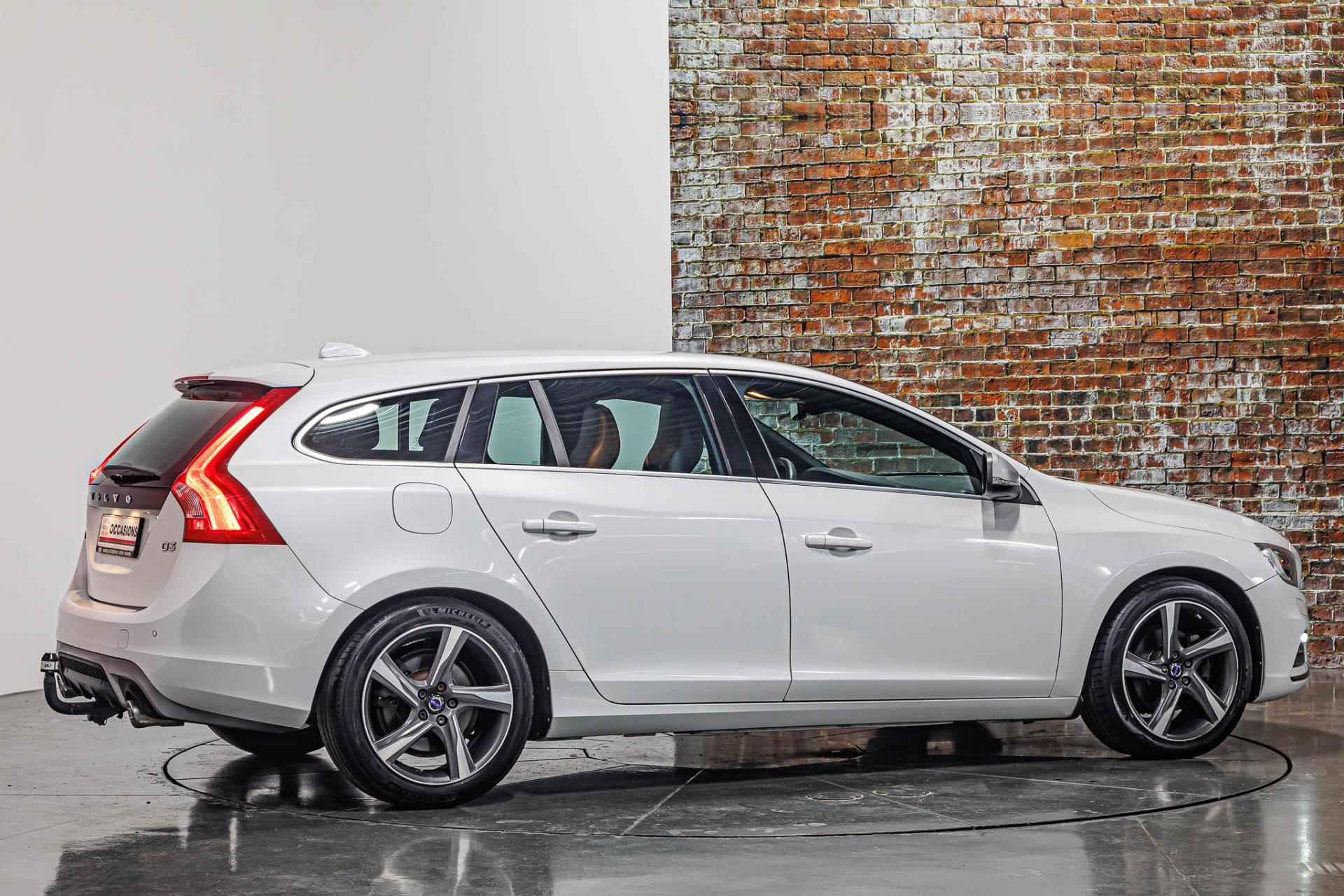 Volvo V60 2.0 D3 Nordic+ I Rijklaarprijs - 19/41