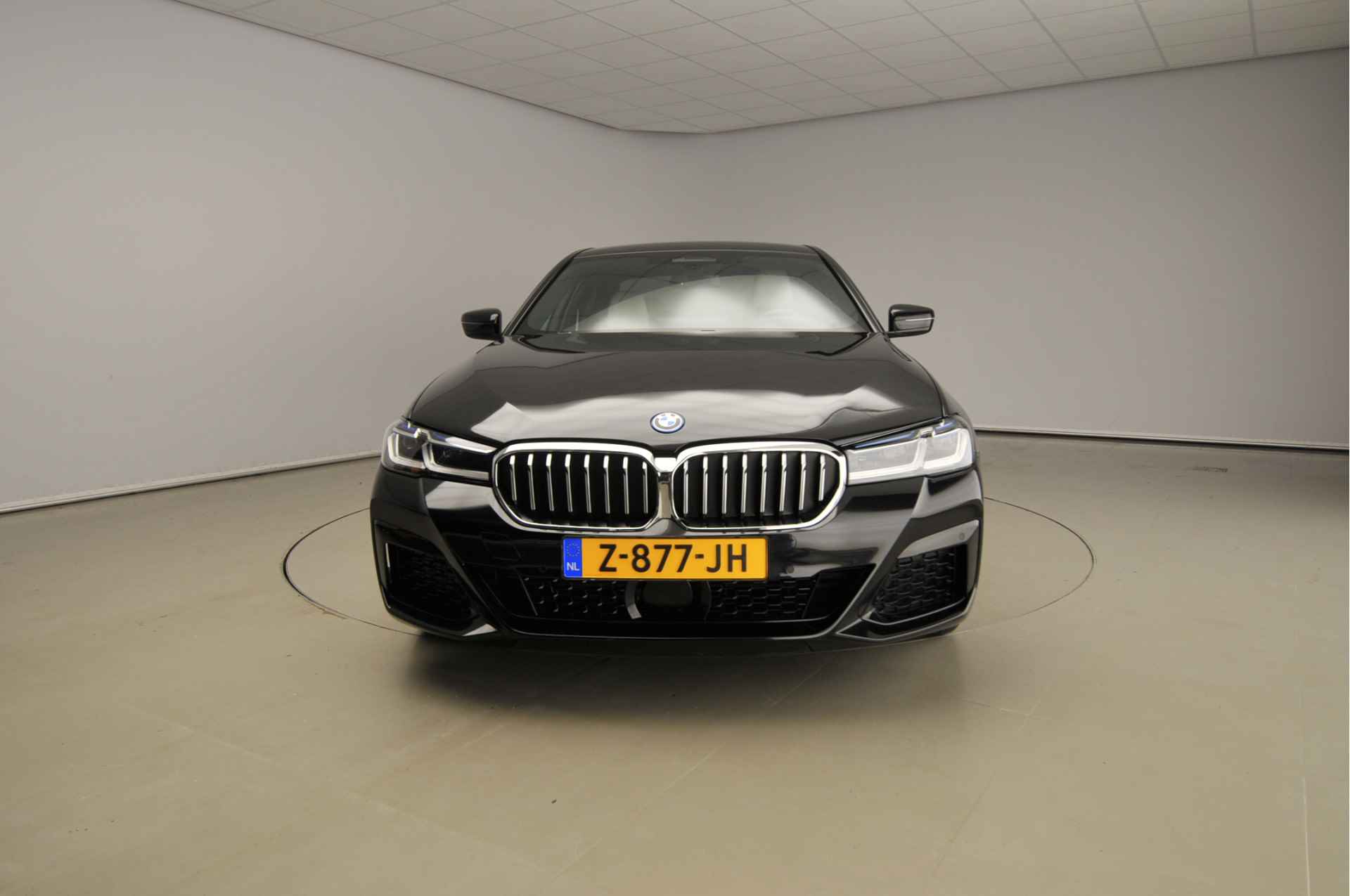 BMW 5 Serie Sedan 530e M-Sportpakket / Laserlicht / Leder / HUD / Keyles go / Stoelverwarming / DAB / Hifi speakers / Alu 18 inch - 6/43
