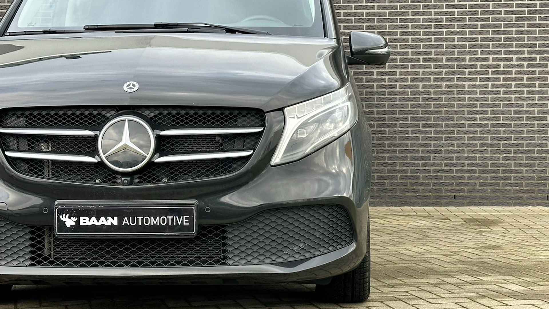 Mercedes-Benz V-Klasse 300d XXL Avantgarde Edition | Adaptive Cruise | 360 camera | Leder - 37/38