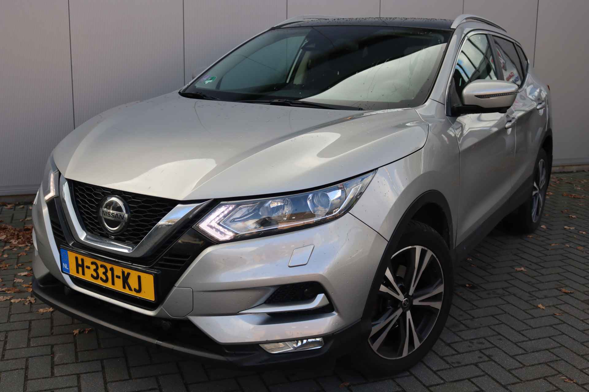 Nissan QASHQAI 1.3 DIG-T 140PK N-Connecta Navigatie/Pano-dak/Camera/Parkeerhulp/Stoelverwarming - 7/30