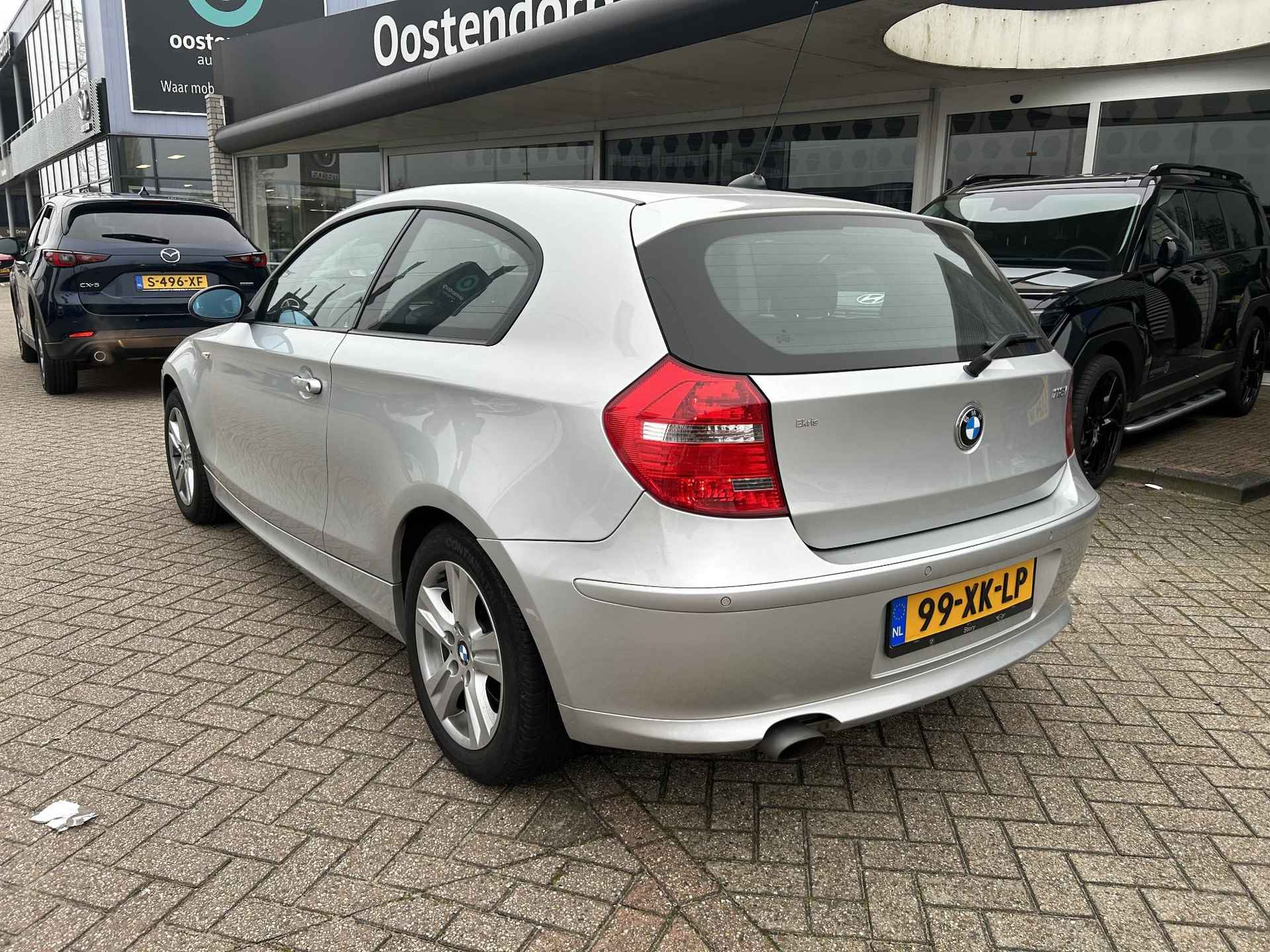 BMW 1-serie 118i High Executive Automaat | Rijklaarprijs! | BMW-dealer onderhouden! | Lage km stand! | Inclusief 12 mnd BOVAG-Garantie! | - 4/16