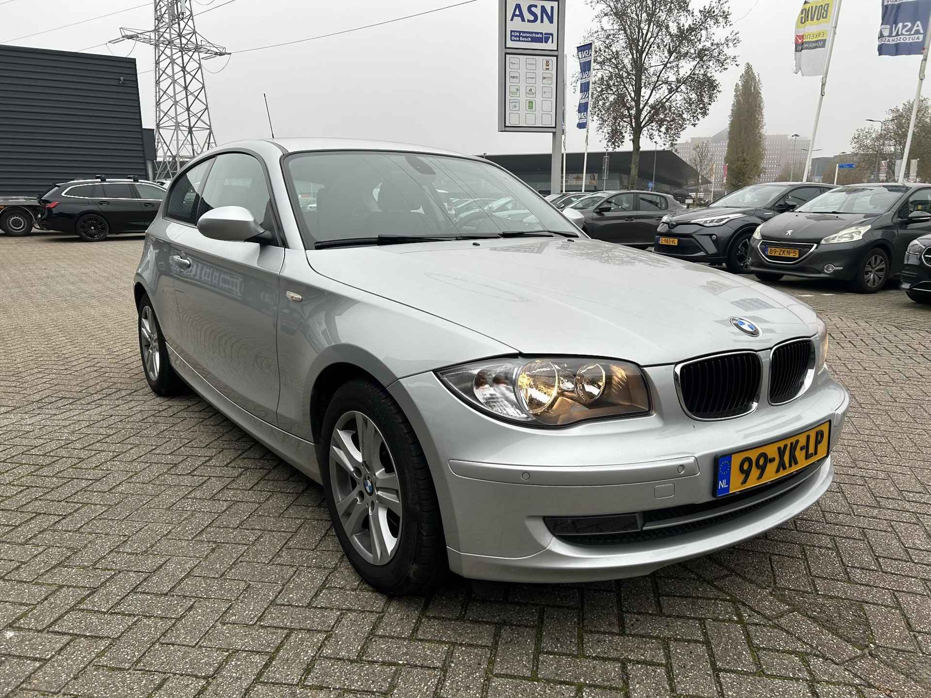 BMW 1-serie 118i High Executive Automaat | Rijklaarprijs! | BMW-dealer onderhouden! | Lage km stand! | Inclusief 12 mnd BOVAG-Garantie! | - 14/16