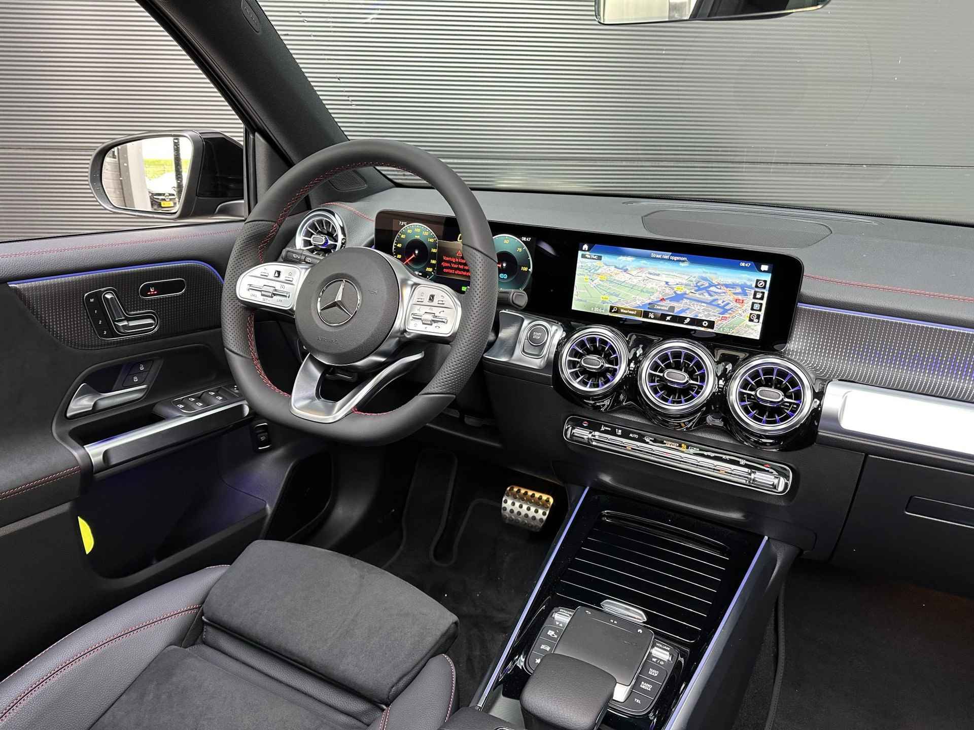 Mercedes-Benz EQB 250+ Business Edition | AMG | 7-zits | Nightpakket | Panoramadak | Memorystoelen verwarmd | 360° Camera | Sfeerverlichting | Apple & Android Carplay - 3/13