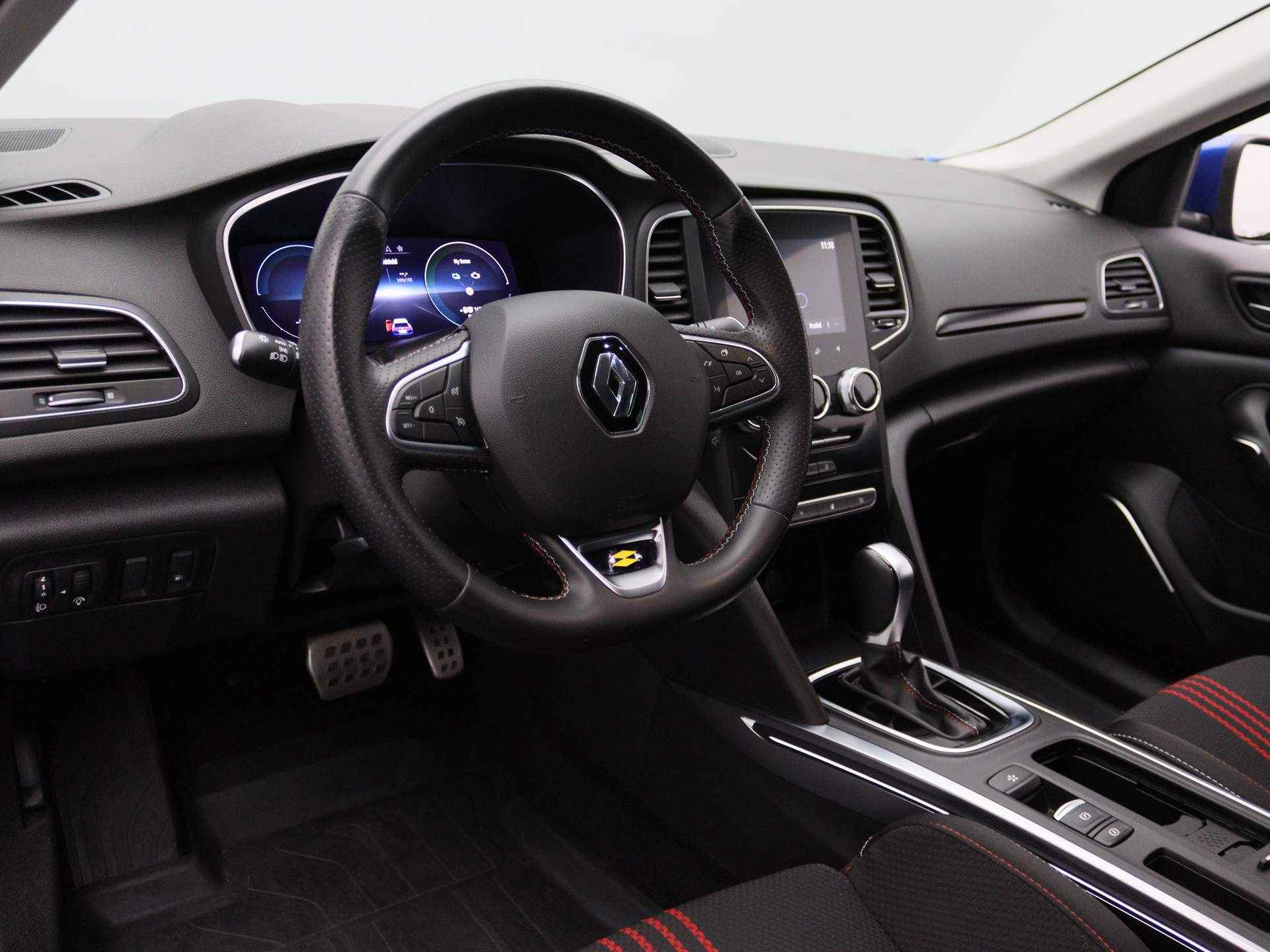 Renault Mégane Estate E-Tech Plug-In Hybrid 160pk R.S. Line ALL-IN PRIJS! Climate | Navi | Stoel verwarming | Trekhaak - 4/39