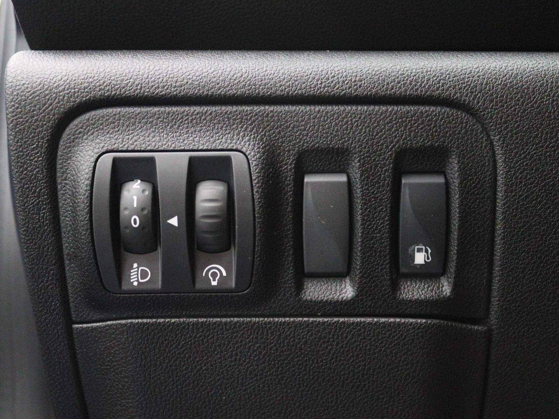Renault Mégane Estate E-Tech Plug-In Hybrid 160pk R.S. Line ALL-IN PRIJS! Climate | Navi | Stoel verwarming | Trekhaak - 17/39
