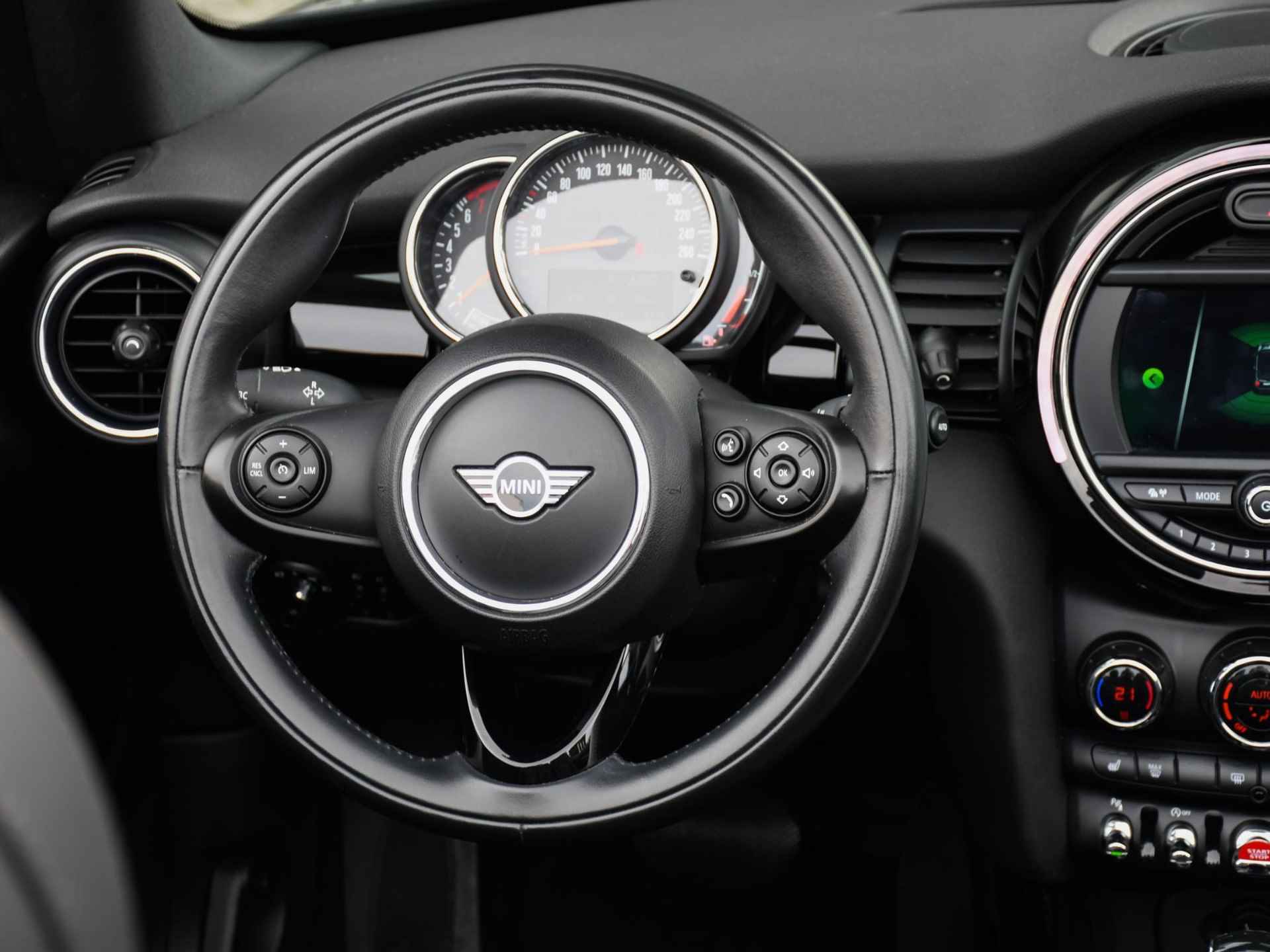 Mini Mini Cabrio Cooper Cabrio Chili 1.5 135pk Automaat PDC | CRUISE.C | 17''LM | CLIMA | STOELVERW. VOOR | NAVI - 13/34