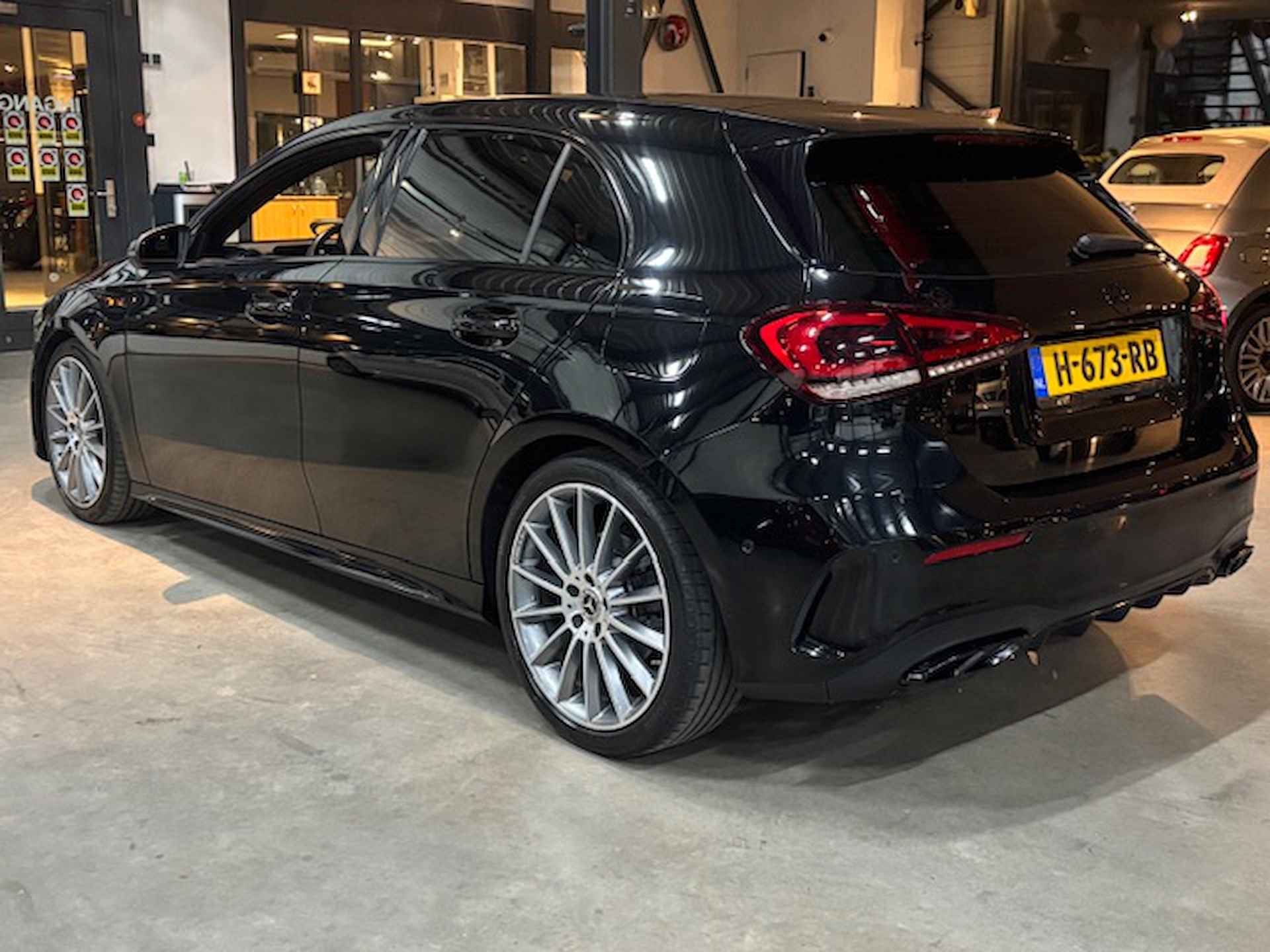 MERCEDES A-Klasse A 220 190pk 7G-DCT Launch Edition AMG Line - 3/41