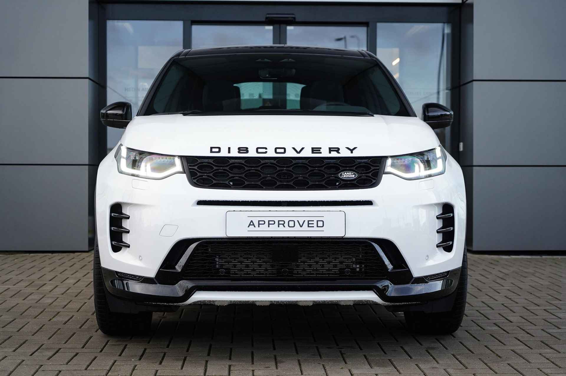 Land Rover Discovery Sport 1.5 P270e PHEV Dynamic SE | Cold Climate Pack | Panoramadak | Meridian Surround | 5 jaar garantie | - 2/28