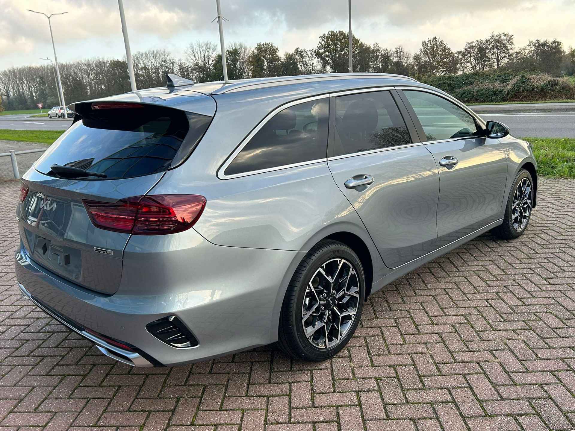 Kia Ceed Sportswagon 1.5 T-GDi GT-Line 2200,- VOORRAADKORTING | AUTOMAAT | 140PK - 5/19