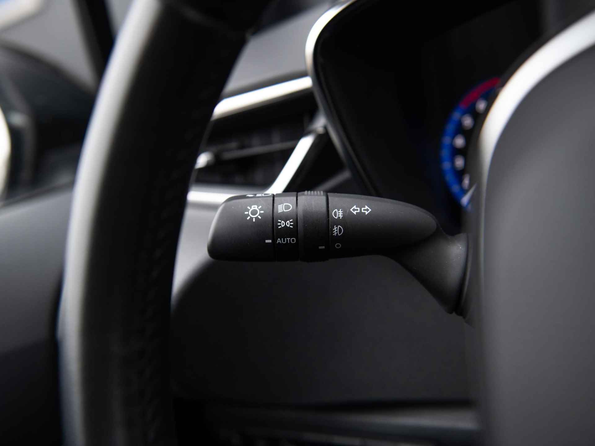 Toyota Corolla Touring Sports 1.8 Hybrid Business 122pk | Camera | ACC | LED | Apple CarPlay - 45/55