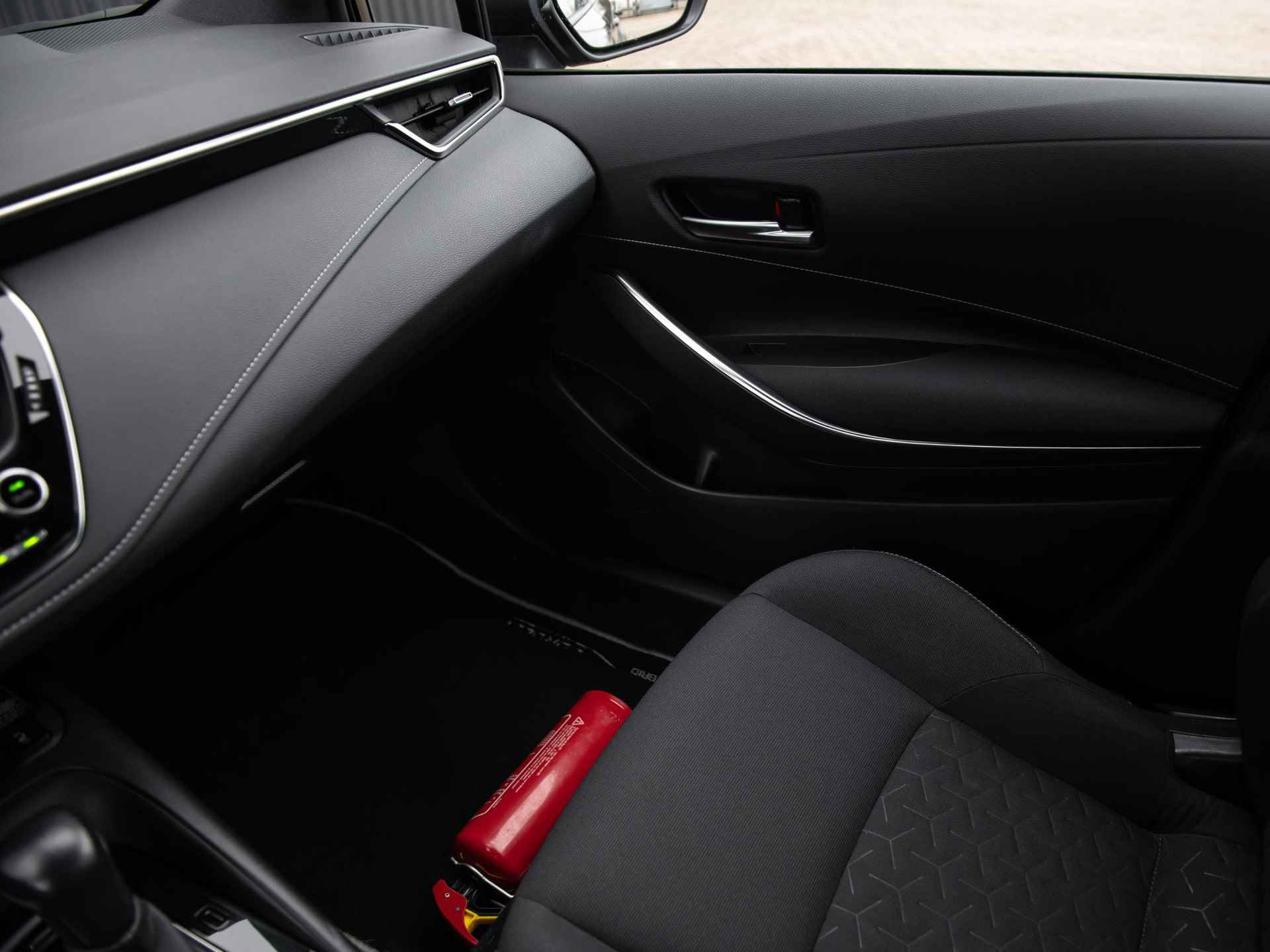 Toyota Corolla Touring Sports 1.8 Hybrid Business 122pk | Camera | ACC | LED | Apple CarPlay - 50/55
