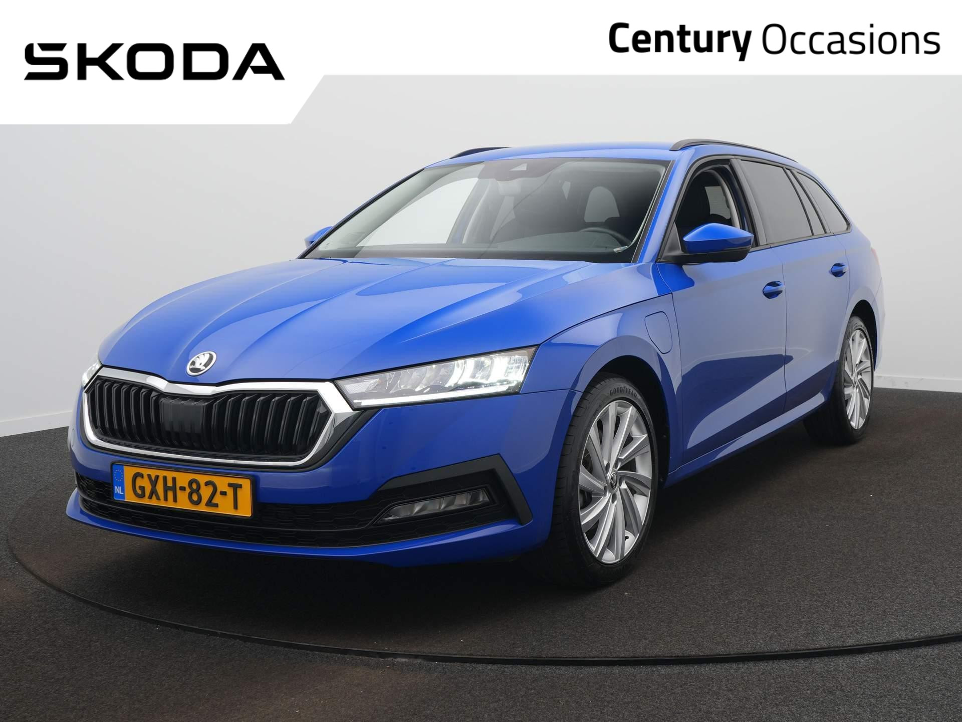 Skoda Octavia Combi 1.4 TSI iV PHEV Business Edition / Cruise / Climate / Carplay / Sensoren