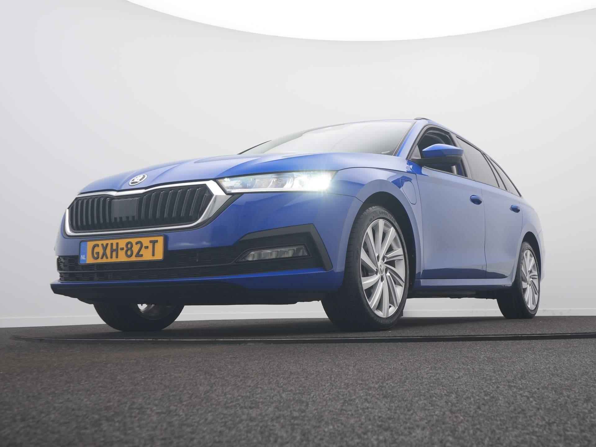 Skoda Octavia Combi 1.4 TSI iV PHEV Business Edition / Cruise / Climate / Carplay / Sensoren - 9/51