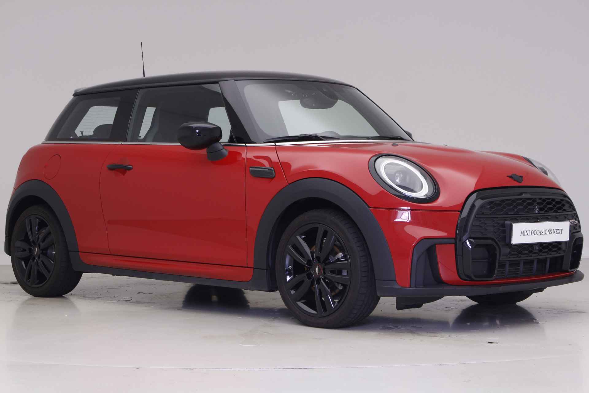 MINI 3-deurs Cooper John Cooper Works | Adaptief onderstel | Piano black exterior - 4/28