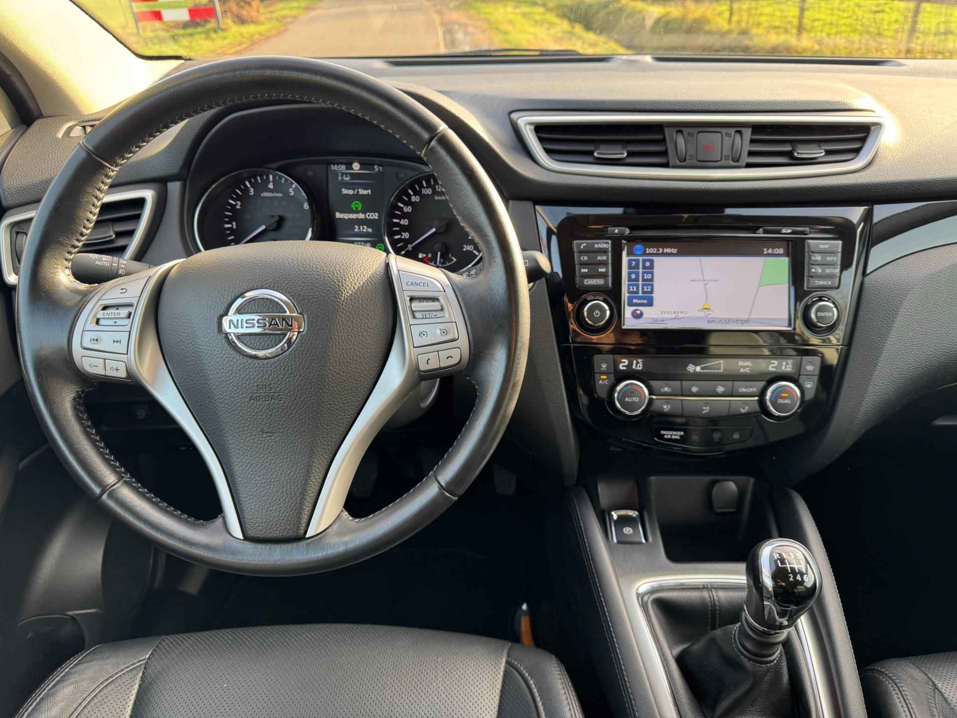 Nissan Qashqai 1.2 Tekna top onderhouden met navigatie, camera en trekhaak - 13/30