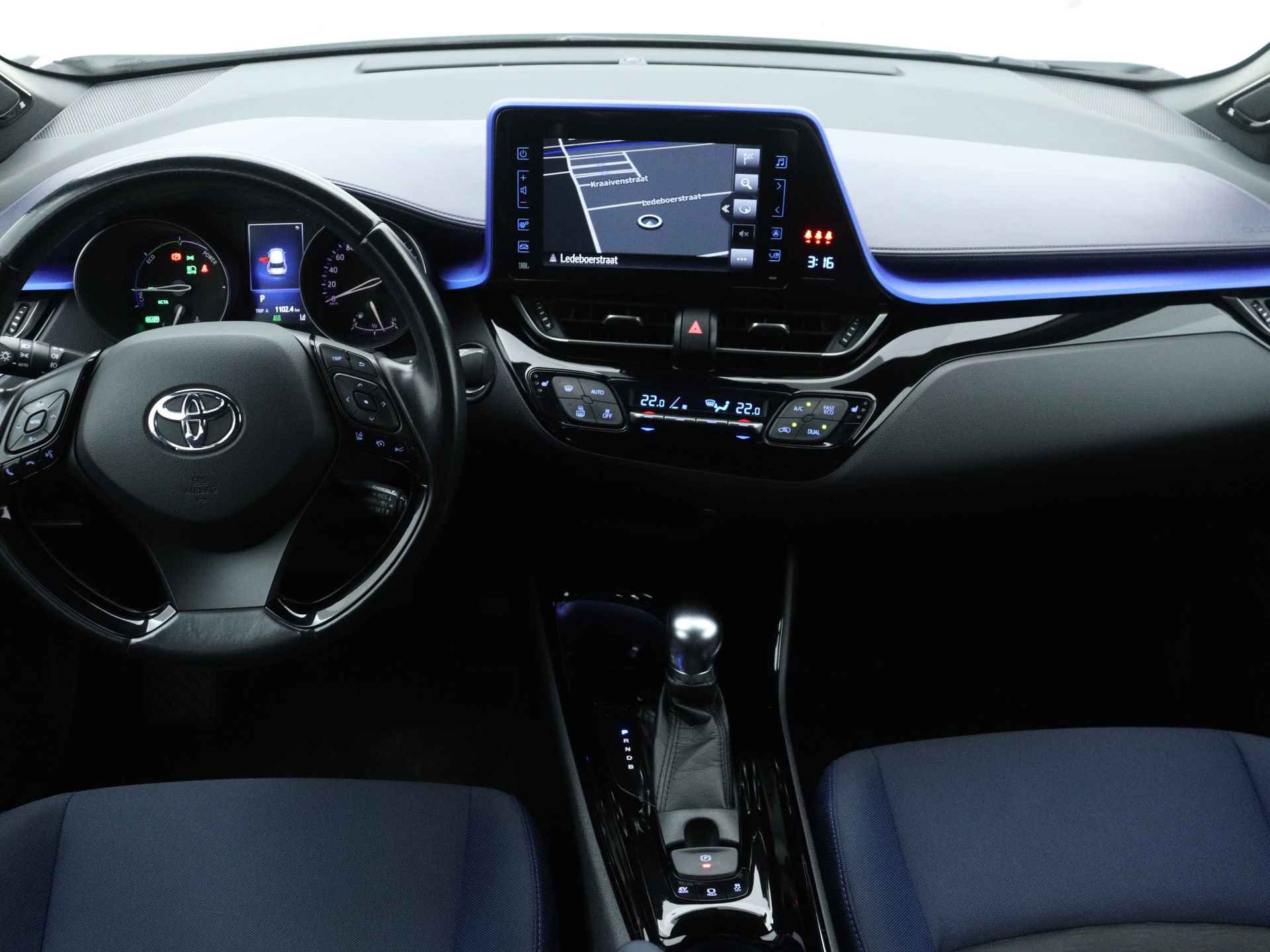 Toyota C-HR 1.8 Hybrid Bi-Tone Limited | JBL | LED Verlichting | Stoelverwarming | Parkeersensoren | - 6/46