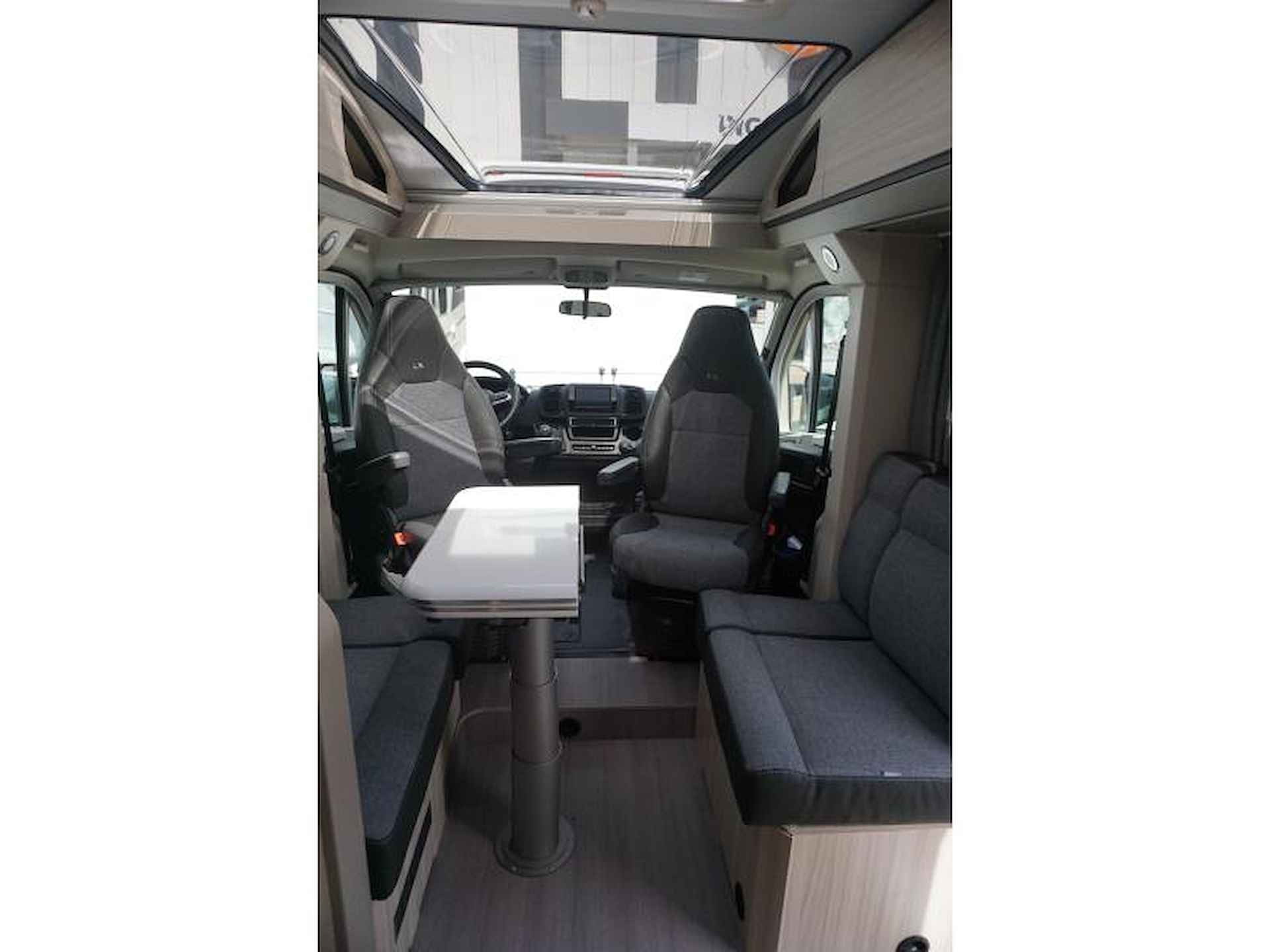 Adria Compact  DL DIRECT LEVERBAAR - 7/17