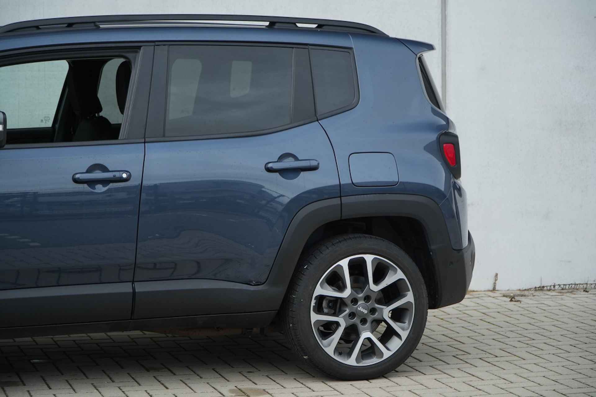 Jeep Renegade  4xe 240 PK S | Navi | LED | Carplay | BTW - 13/29