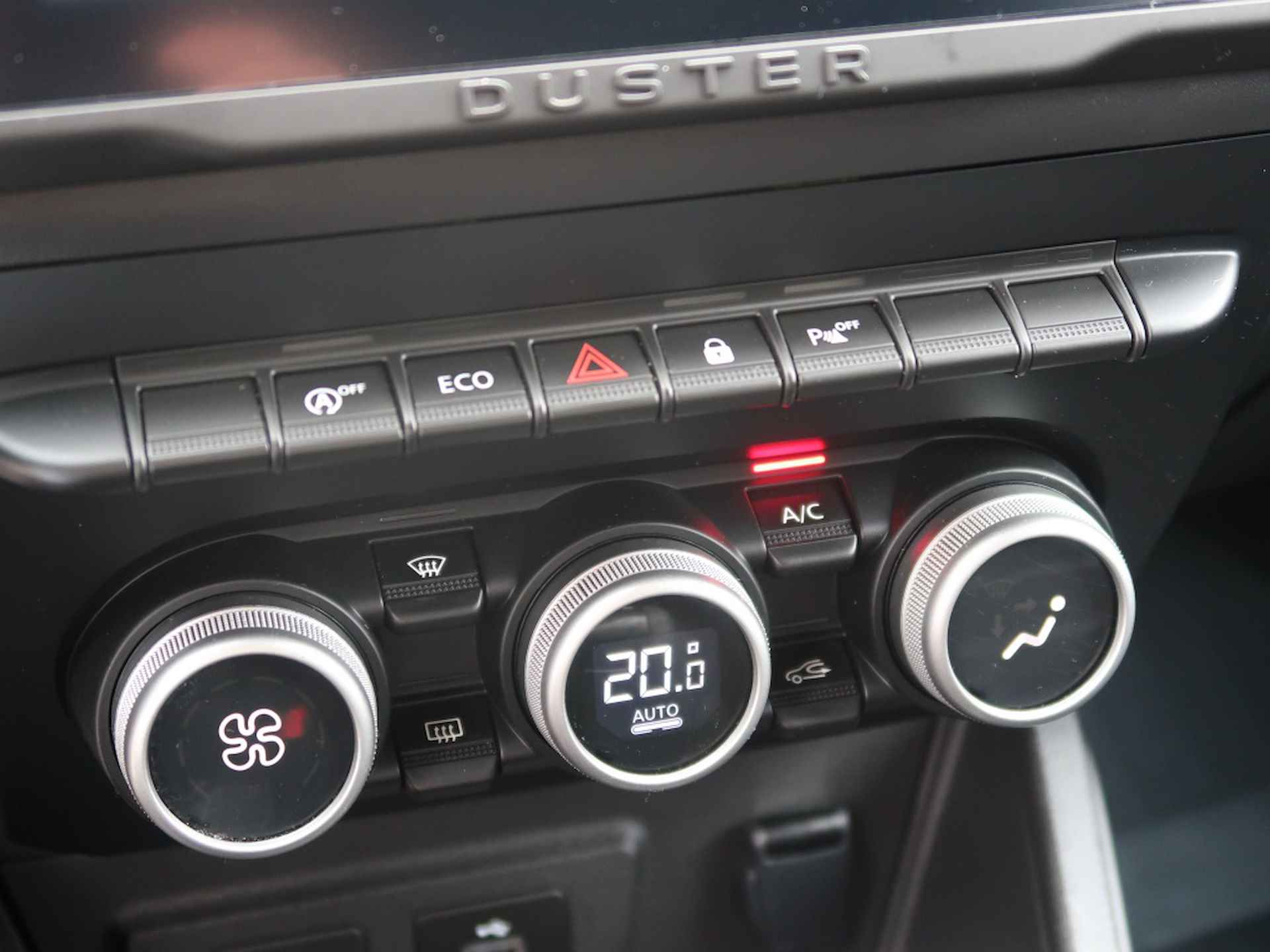 Dacia Duster 1.3 TCe Extreme / Camera / Stoelverwarming / Navigatie - 19/32